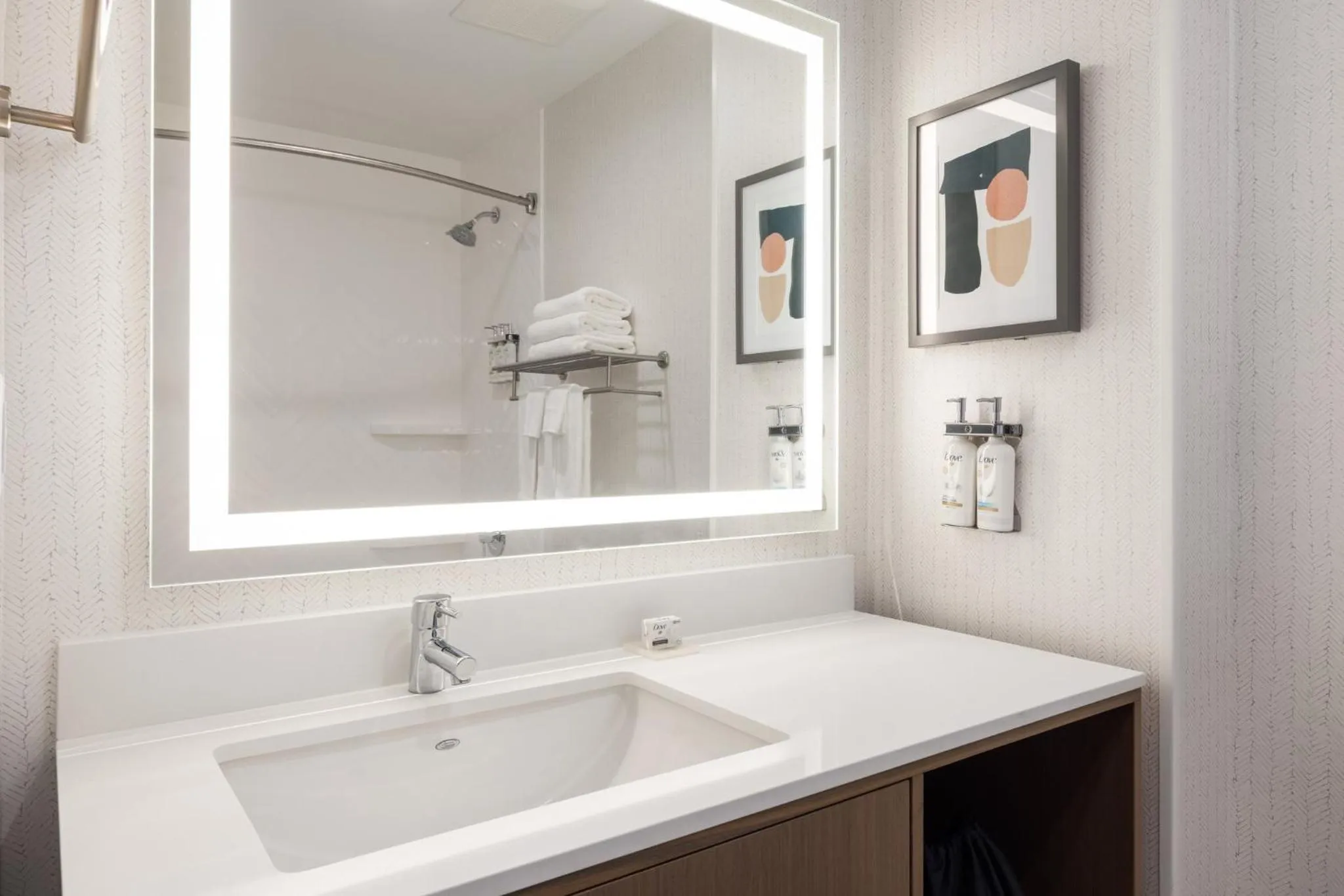 Bathroom in Holiday Inn & Suites Monterey Park – Los Angeles by IHG