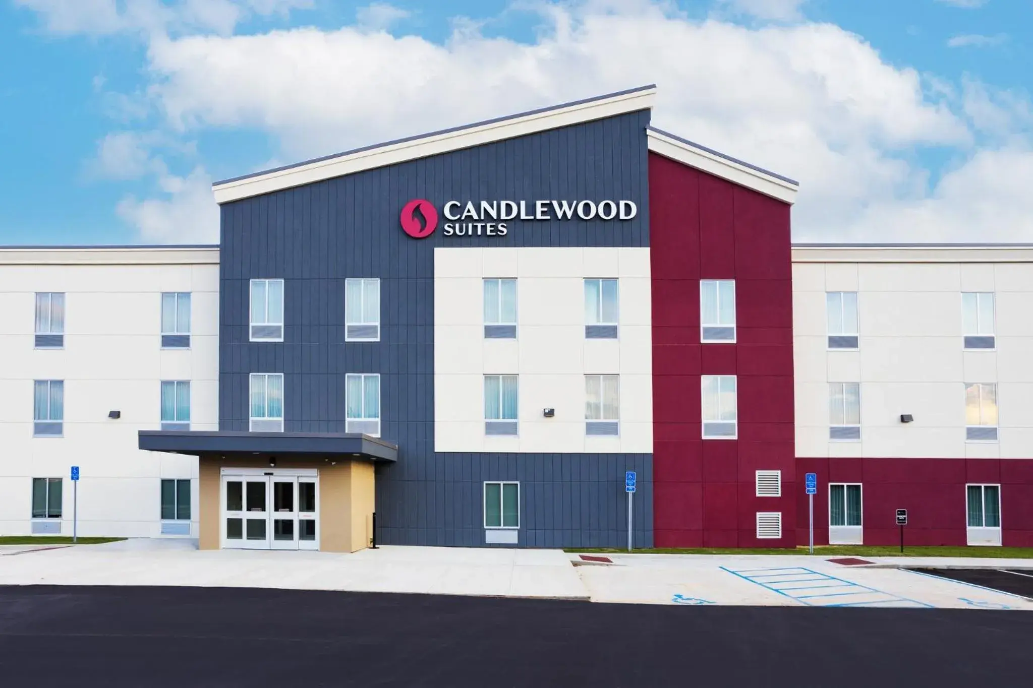 Property building in Candlewood Suites Dothan by IHG Property building in Candlewood Suites Dothan by IHG