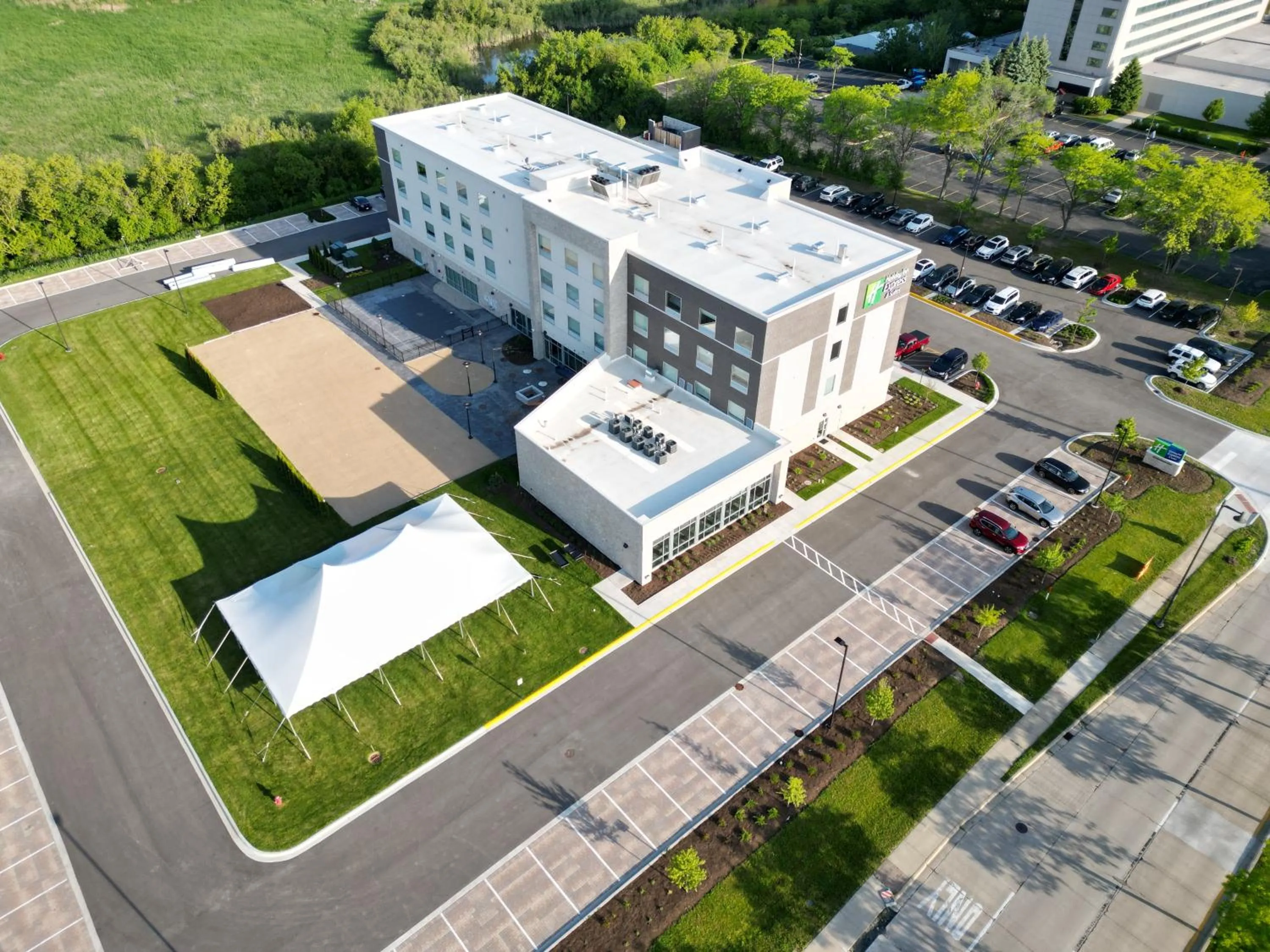 Day in Holiday Inn Express & Suites Chicago Schaumburg by IHG