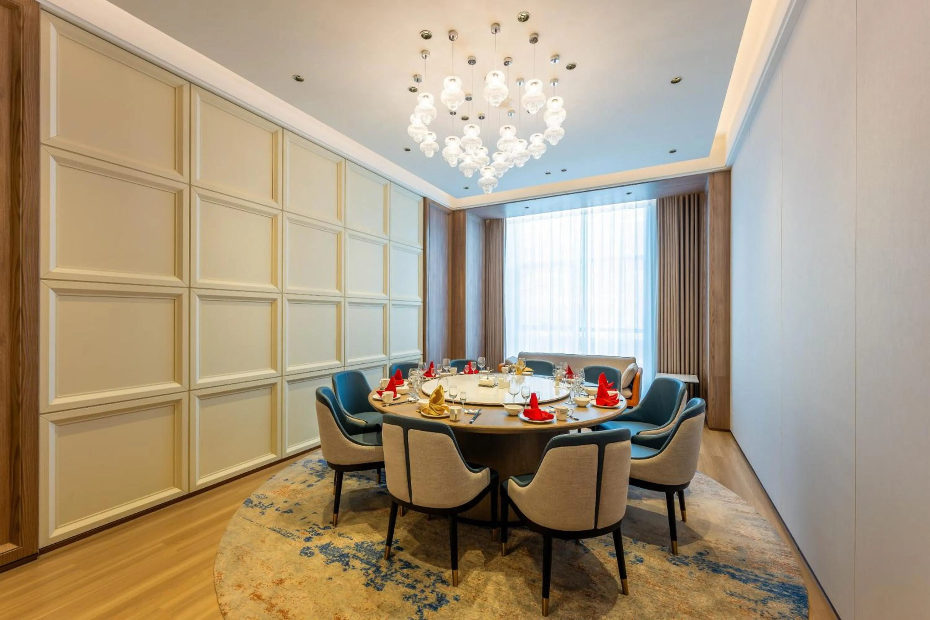 Restaurant/places to eat in Holiday Inn Express Liaocheng ETDZ by IHG