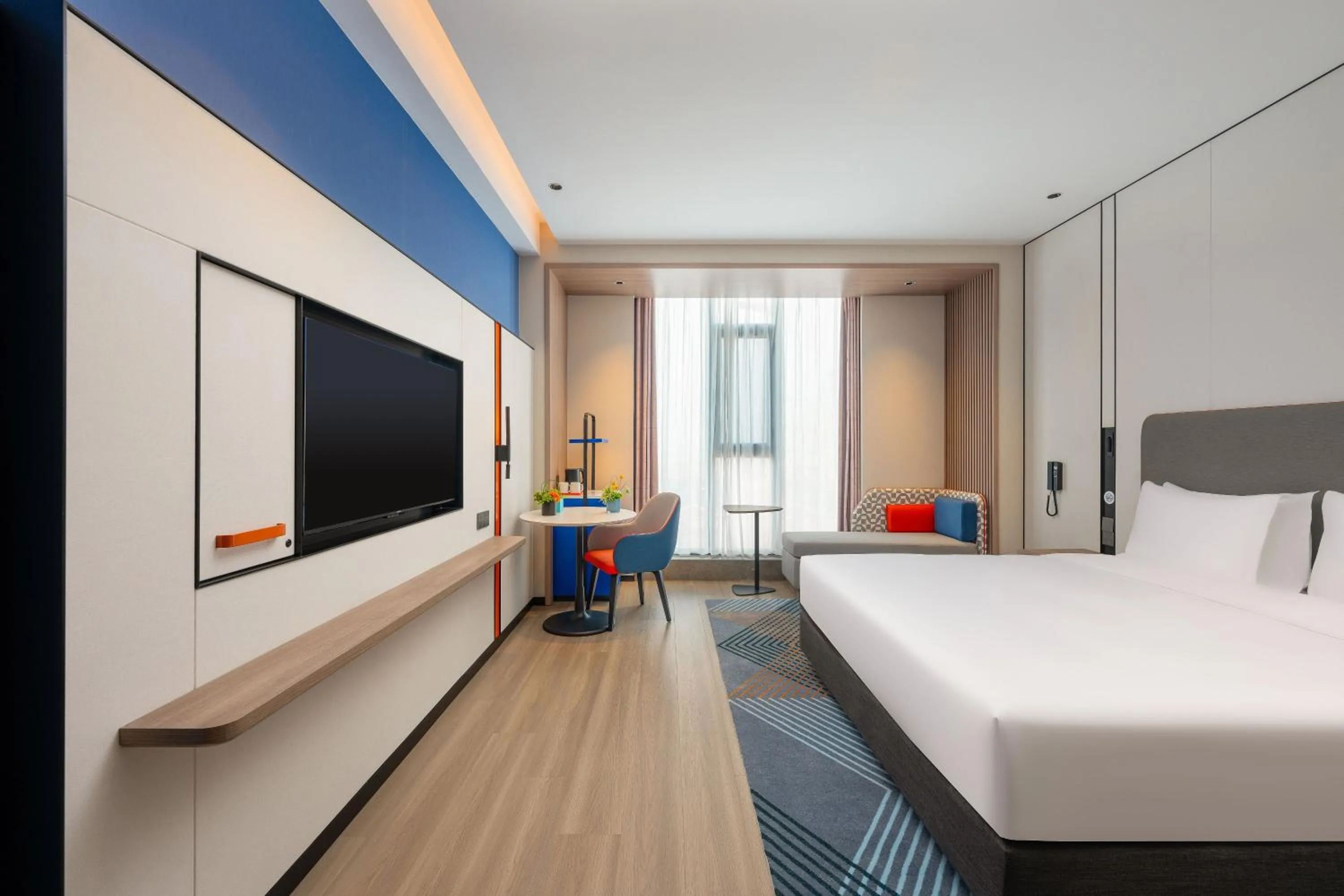 Photo of the whole room, Bed in Holiday Inn Express Liaocheng ETDZ by IHG