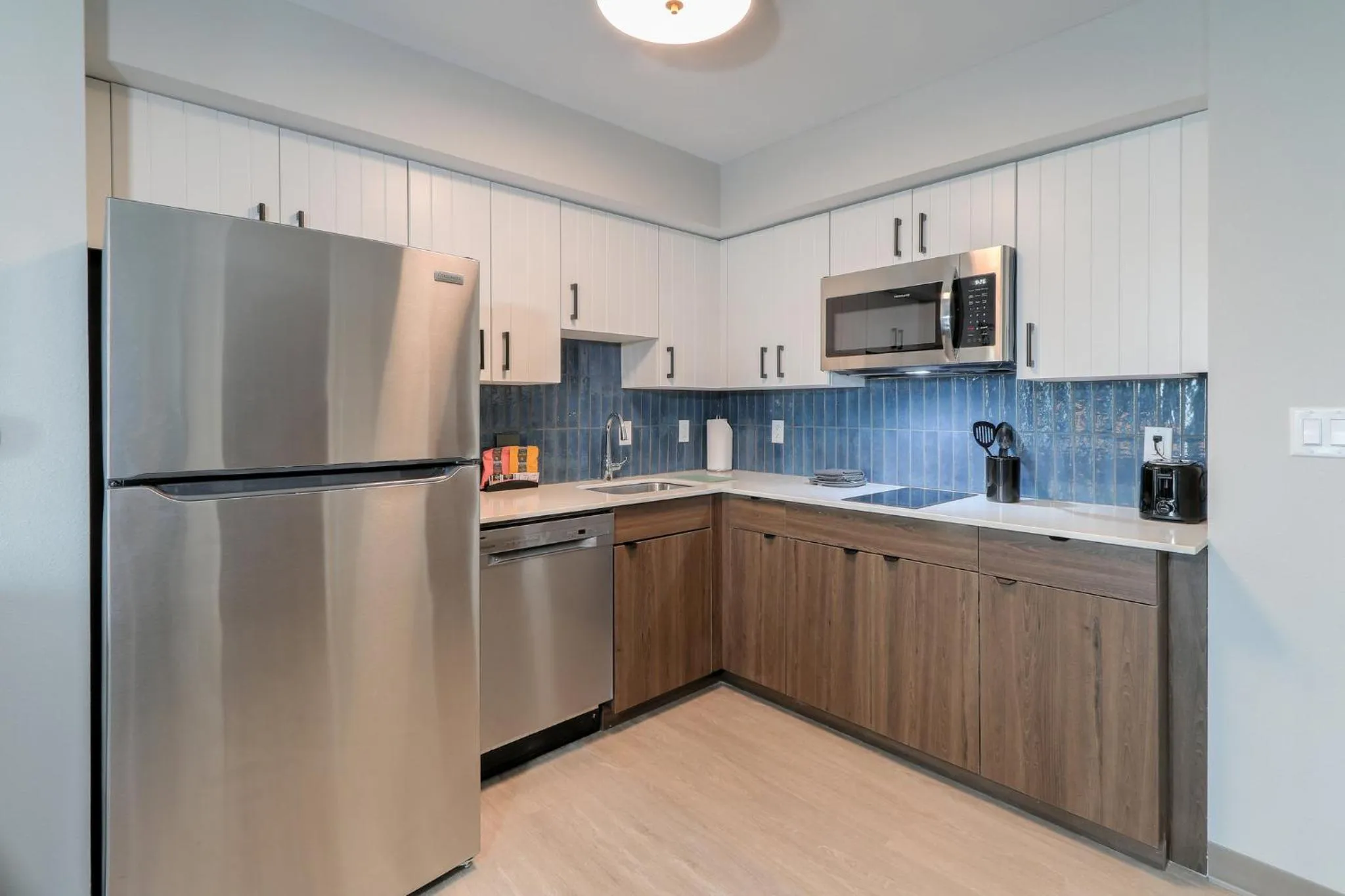 Photo of the whole room in Staybridge Suites Pigeon Forge - Smoky Mtns by IHG