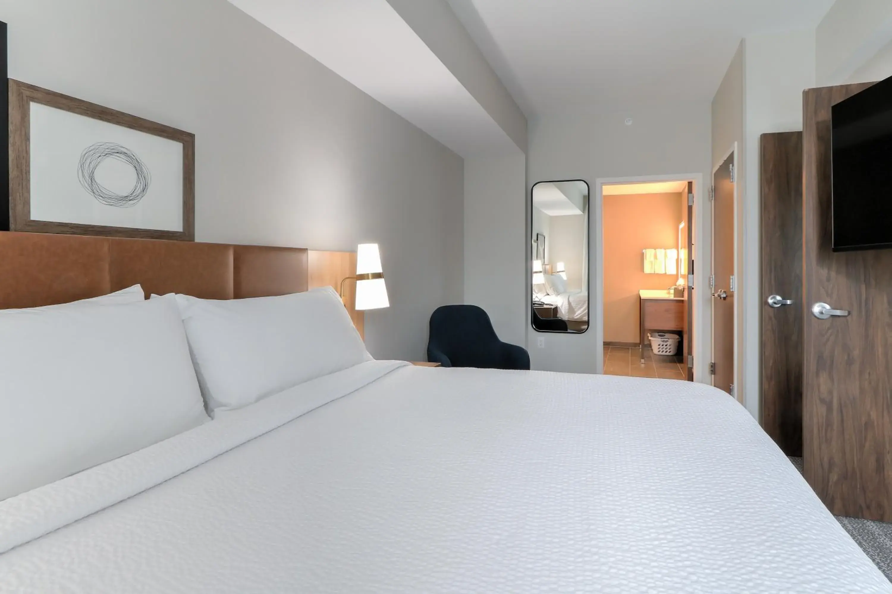 Bedroom, Bed in Staybridge Suites Pigeon Forge - Smoky Mtns by IHG Bedroom, Bed in Staybridge Suites Pigeon Forge - Smoky Mtns by IHG