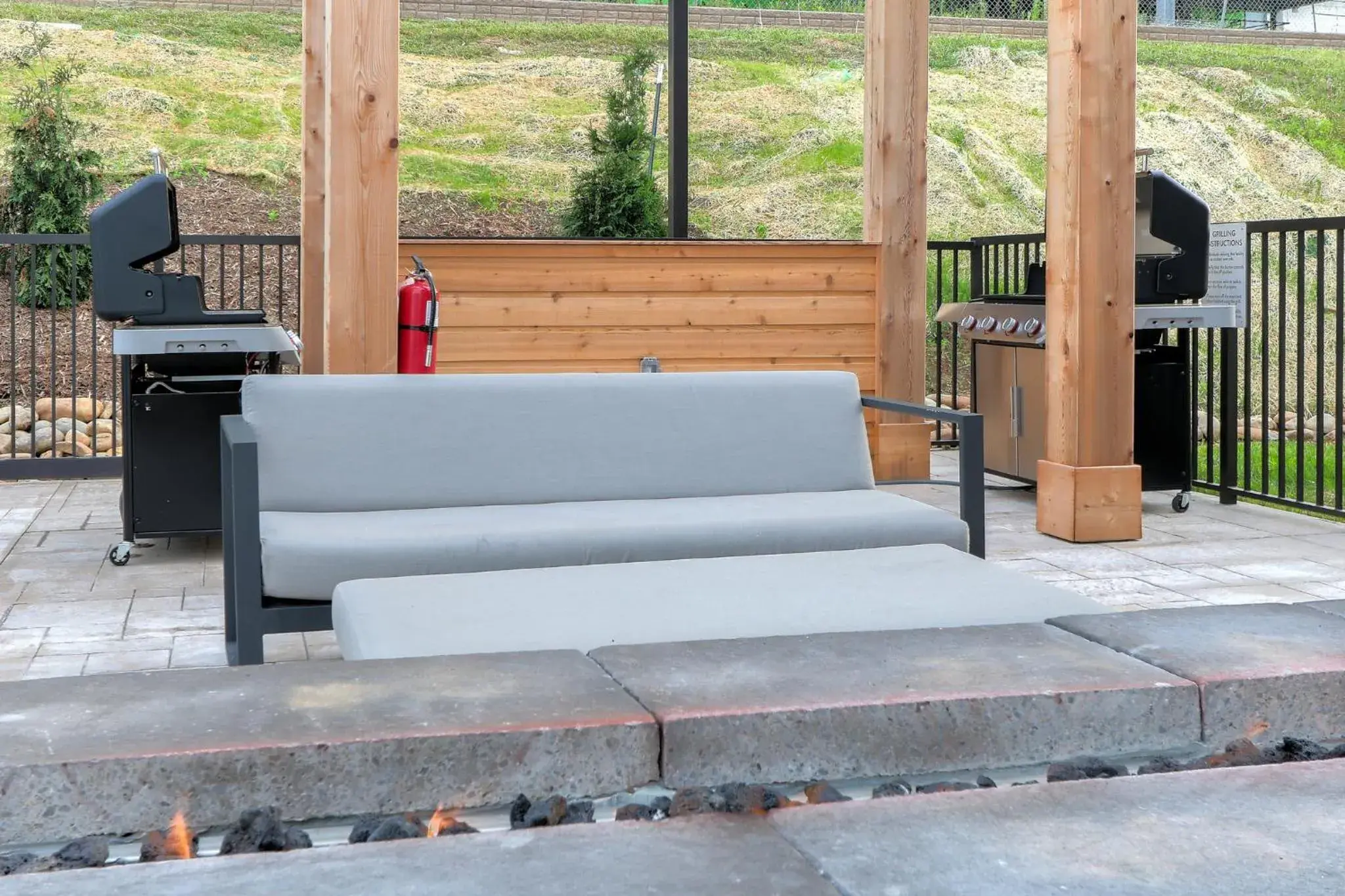 Lobby or reception in Staybridge Suites Pigeon Forge - Smoky Mtns by IHG Lobby or reception in Staybridge Suites Pigeon Forge - Smoky Mtns by IHG