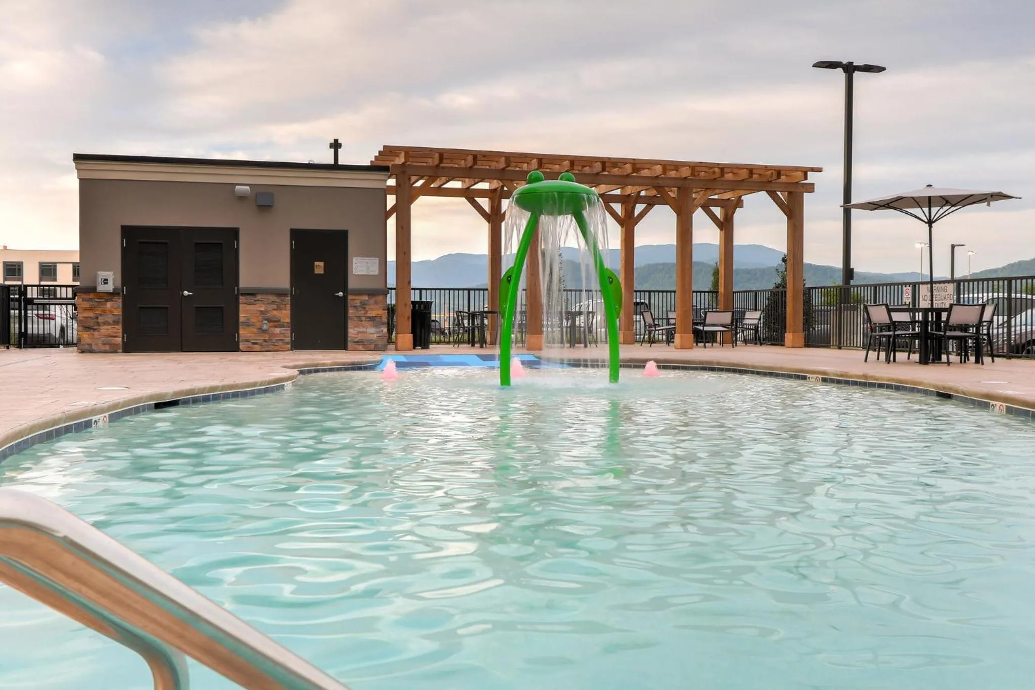 Swimming pool in Staybridge Suites Pigeon Forge - Smoky Mtns by IHG