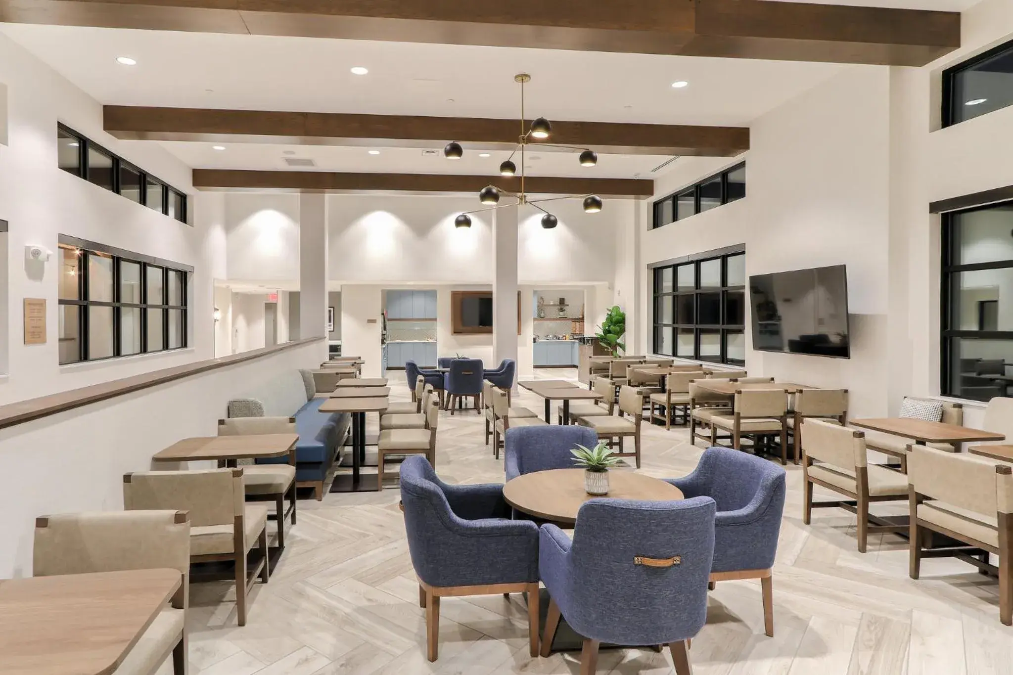 Breakfast in Staybridge Suites Pigeon Forge - Smoky Mtns by IHG Breakfast in Staybridge Suites Pigeon Forge - Smoky Mtns by IHG