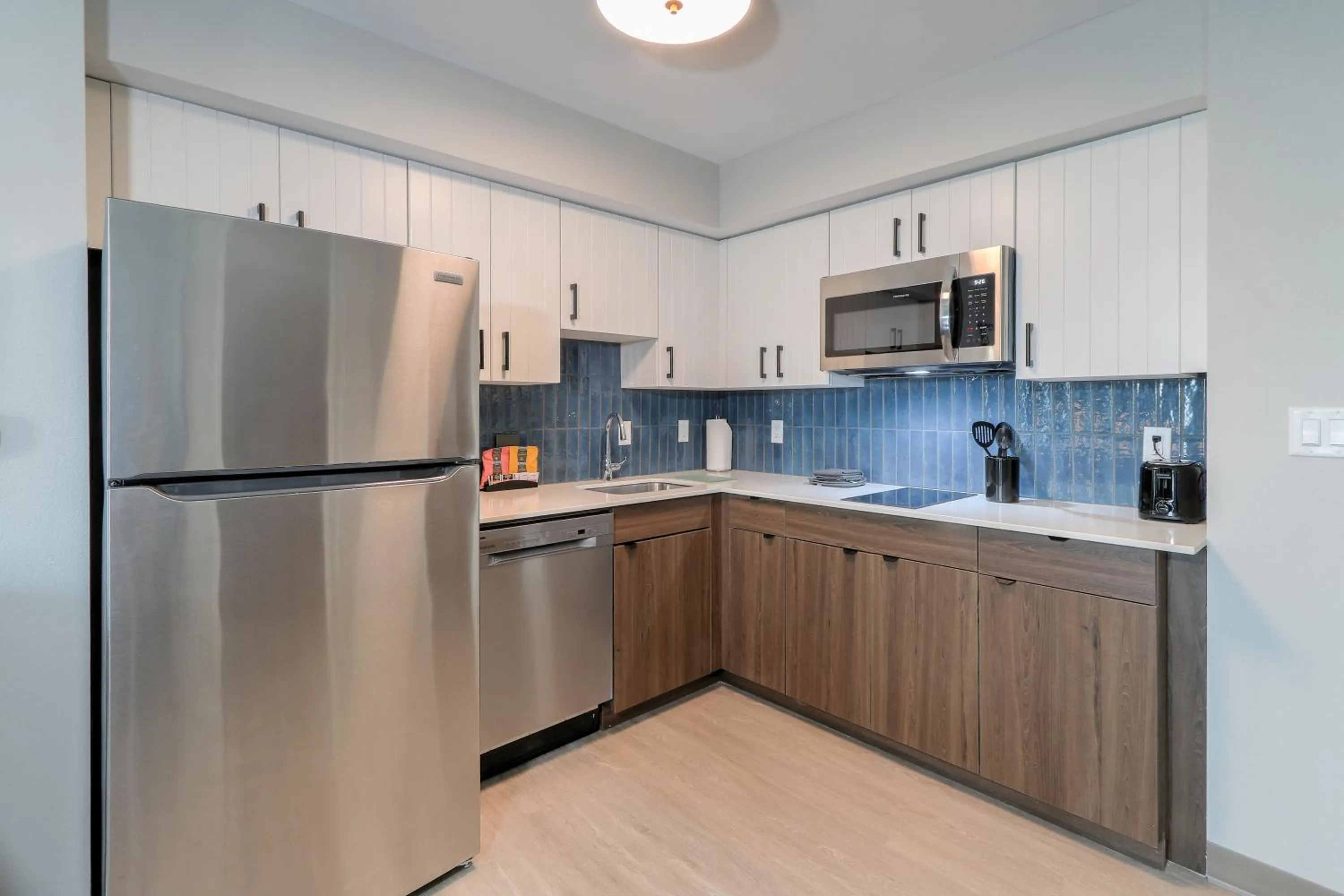 Kitchen or kitchenette in Staybridge Suites Pigeon Forge - Smoky Mtns by IHG