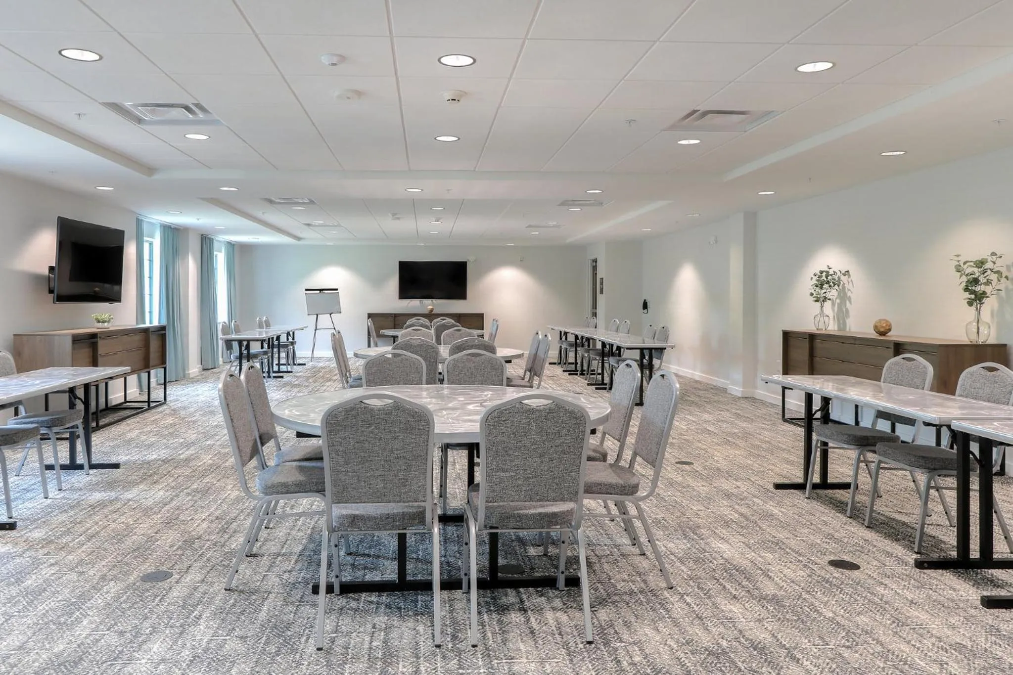 Meeting/conference room in Staybridge Suites Pigeon Forge - Smoky Mtns by IHG