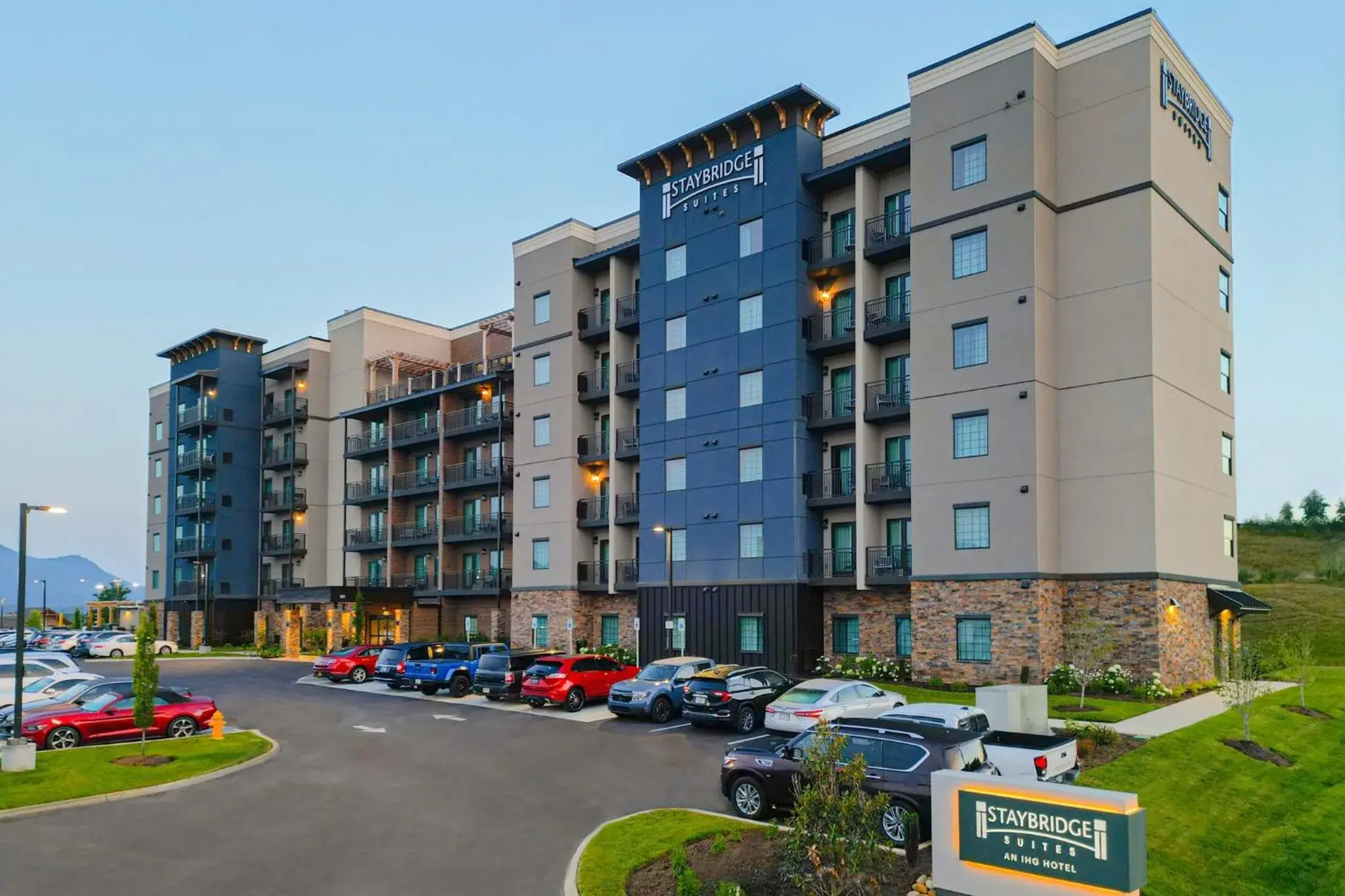 Property building in Staybridge Suites Pigeon Forge - Smoky Mtns by IHG Property building in Staybridge Suites Pigeon Forge - Smoky Mtns by IHG