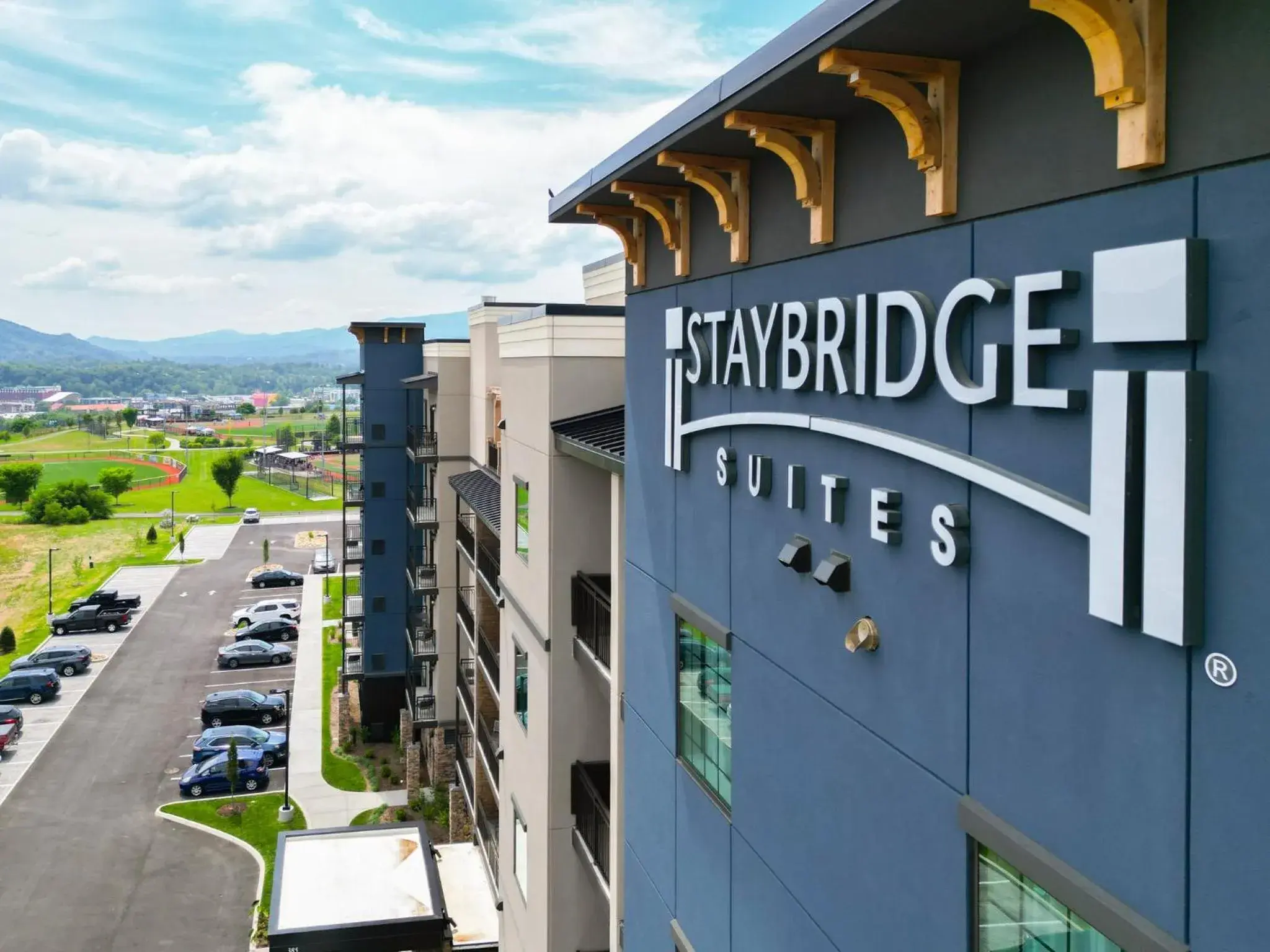 Property building in Staybridge Suites Pigeon Forge - Smoky Mtns by IHG Property building in Staybridge Suites Pigeon Forge - Smoky Mtns by IHG