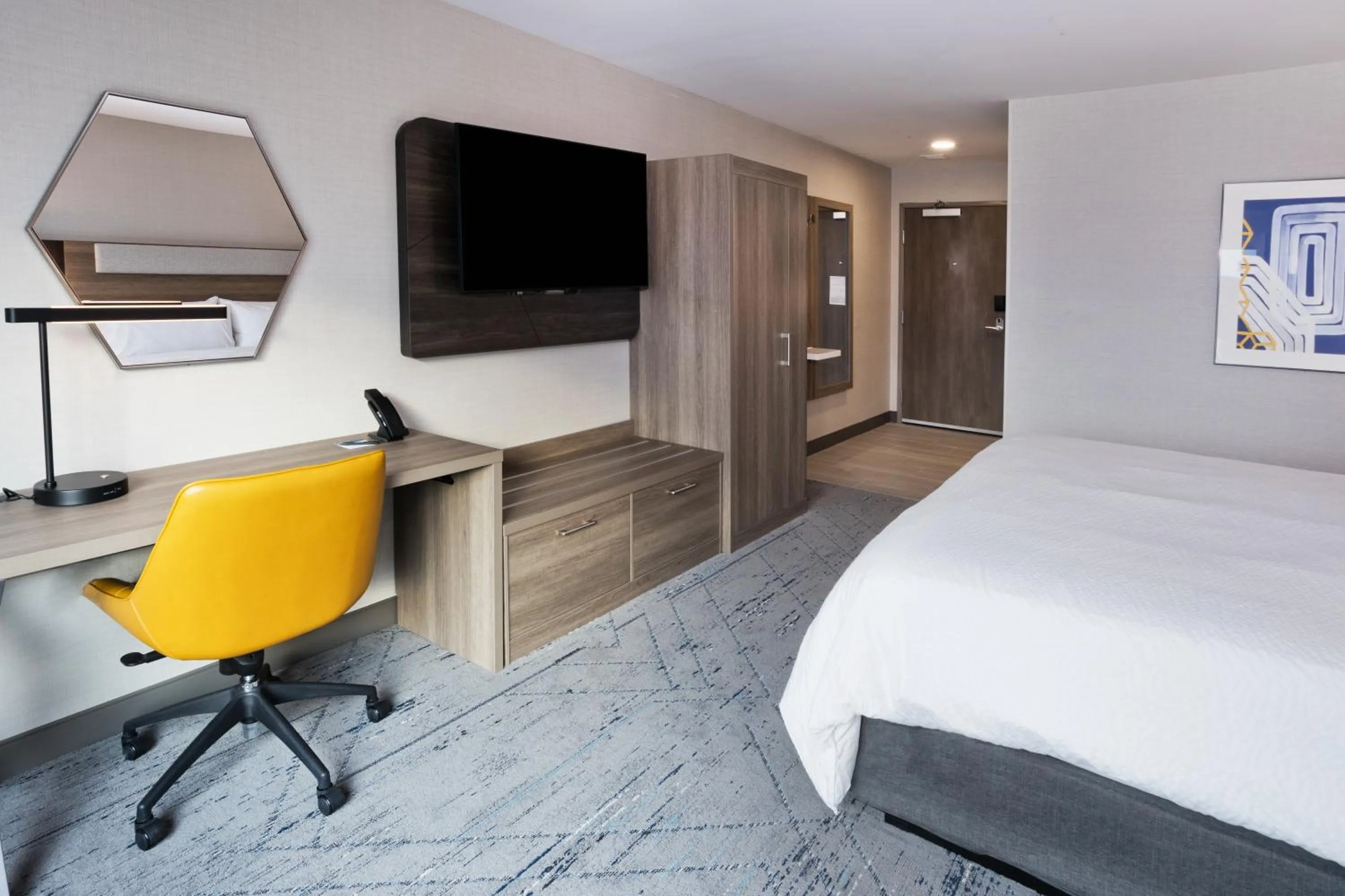 Bed in Holiday Inn Express Columbus - Fort Benning Area By IHG