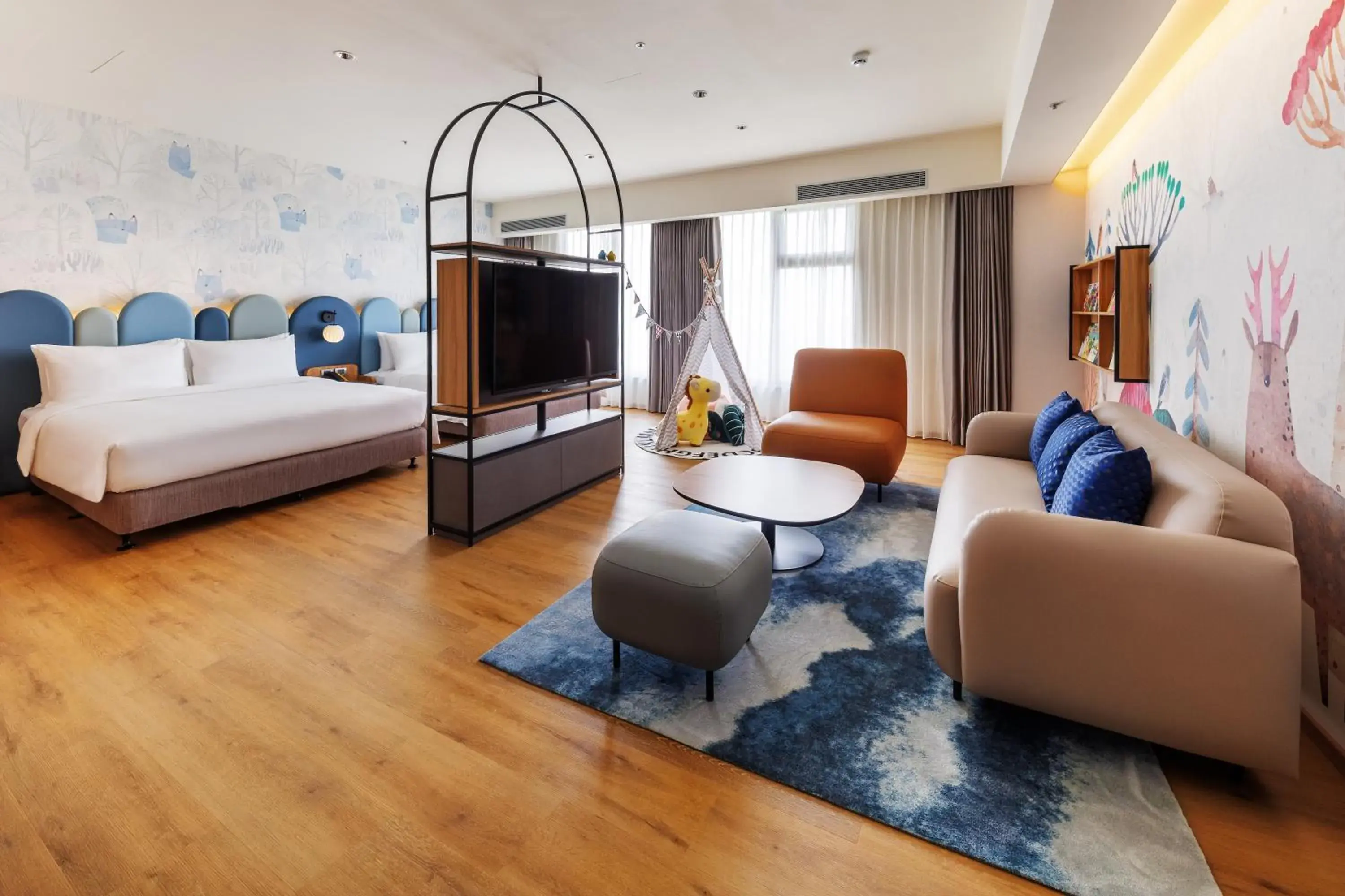 Communal lounge/ TV room, Bed in voco Chiayi by IHG Communal lounge/ TV room, Bed in voco Chiayi by IHG