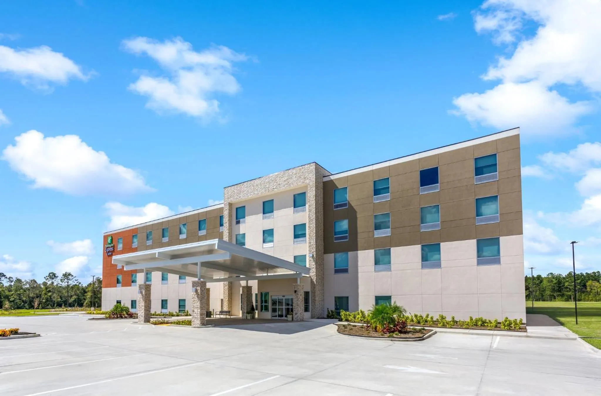 Property building in Holiday Inn Express & Suites Macclenny by IHG