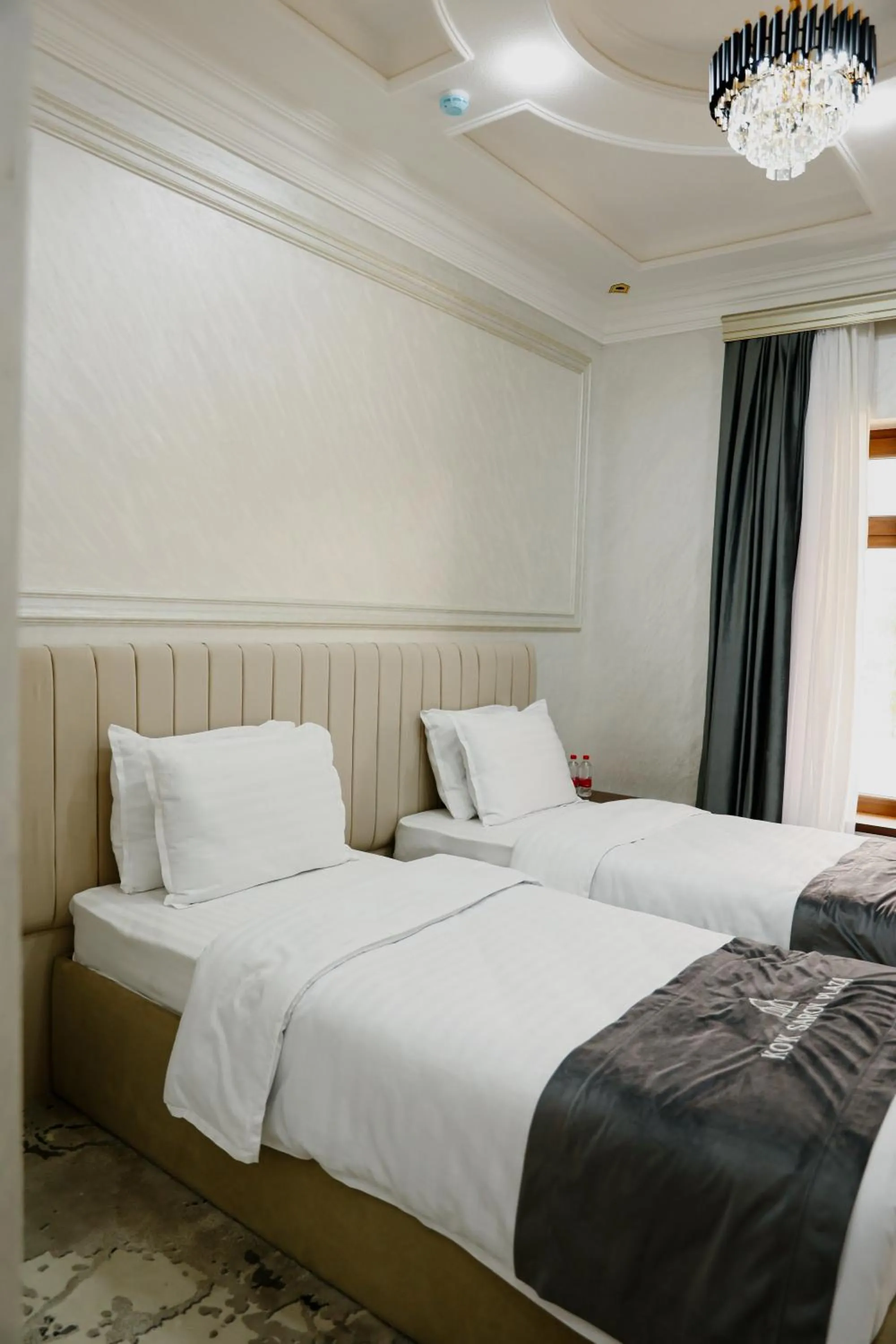 Bed in Ko'k Saroy Plaza Hotel