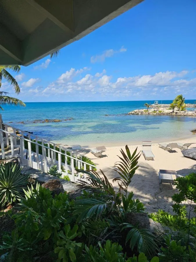 Day in Northshore Seaside Suites