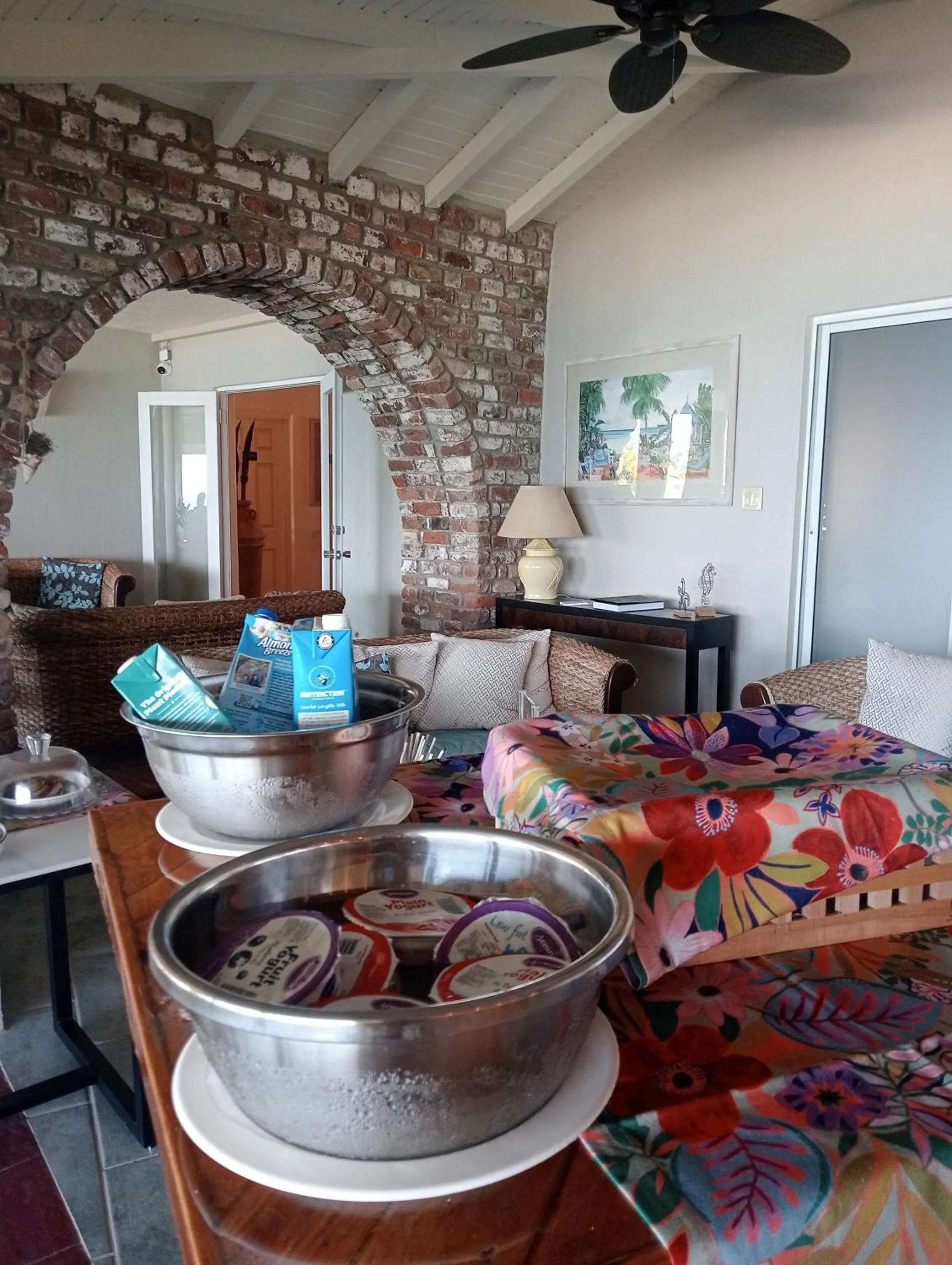 Lounge or bar in Northshore Seaside Suites