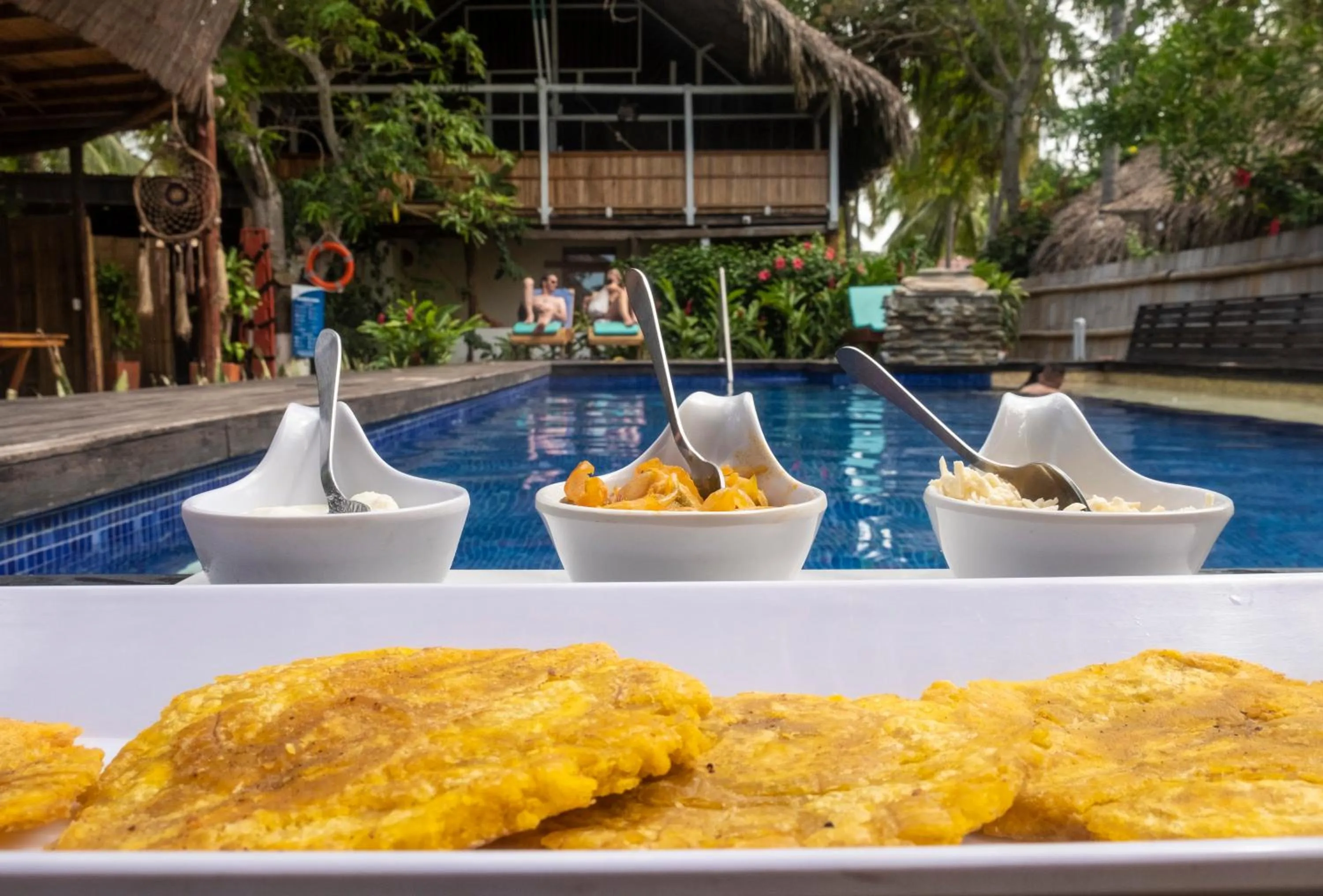 Restaurant/places to eat in Finca Escondida