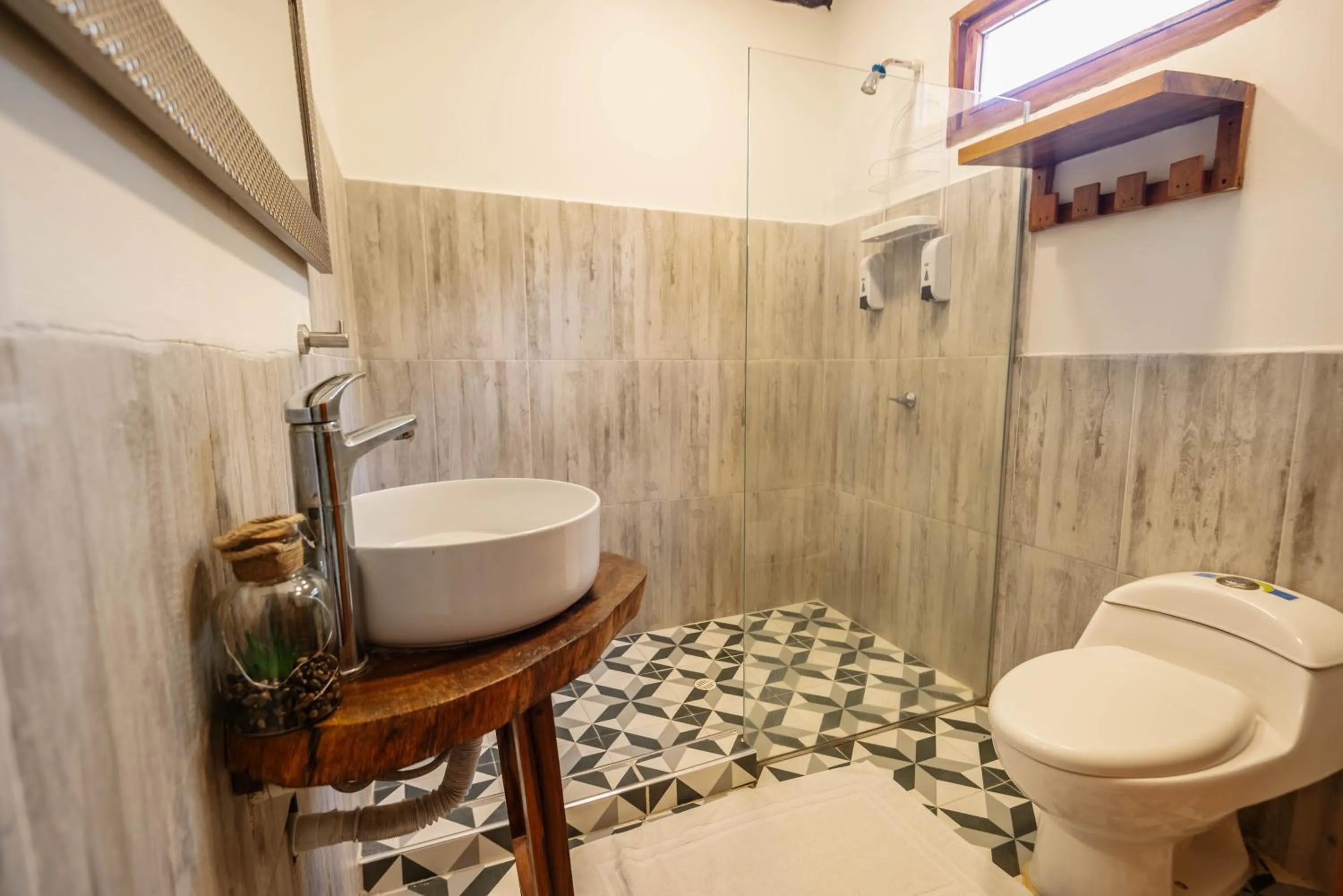 Shower in Finca Escondida