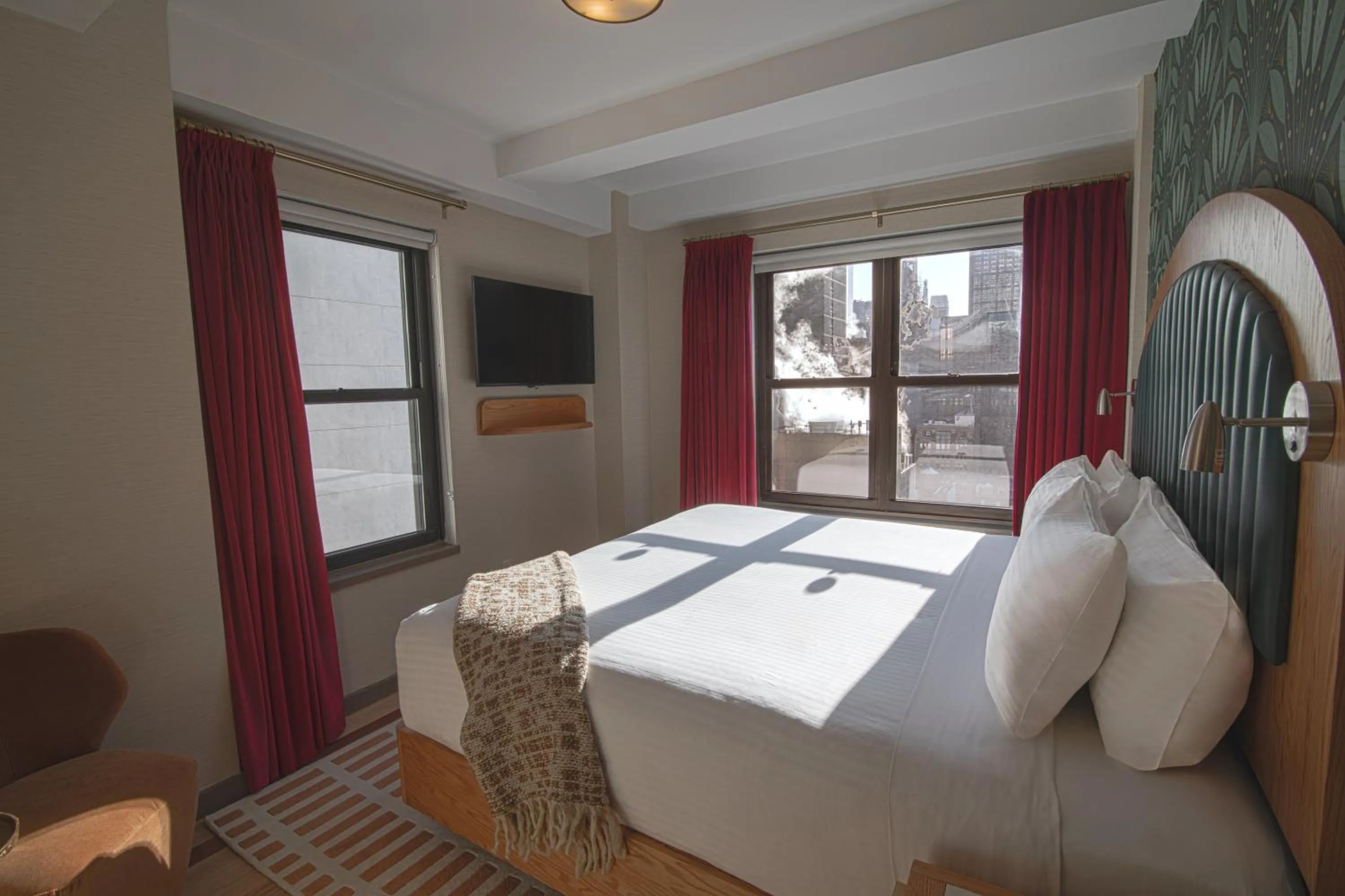 Bedroom, Bed in Hotel Edison Times Square