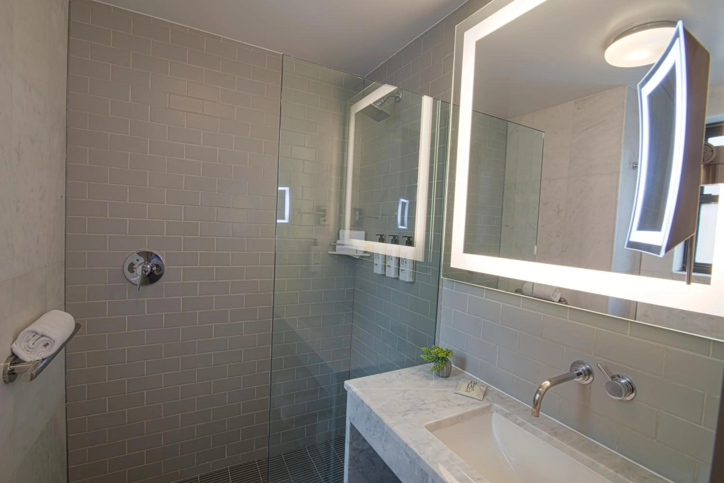 Bathroom in Hotel Edison Times Square