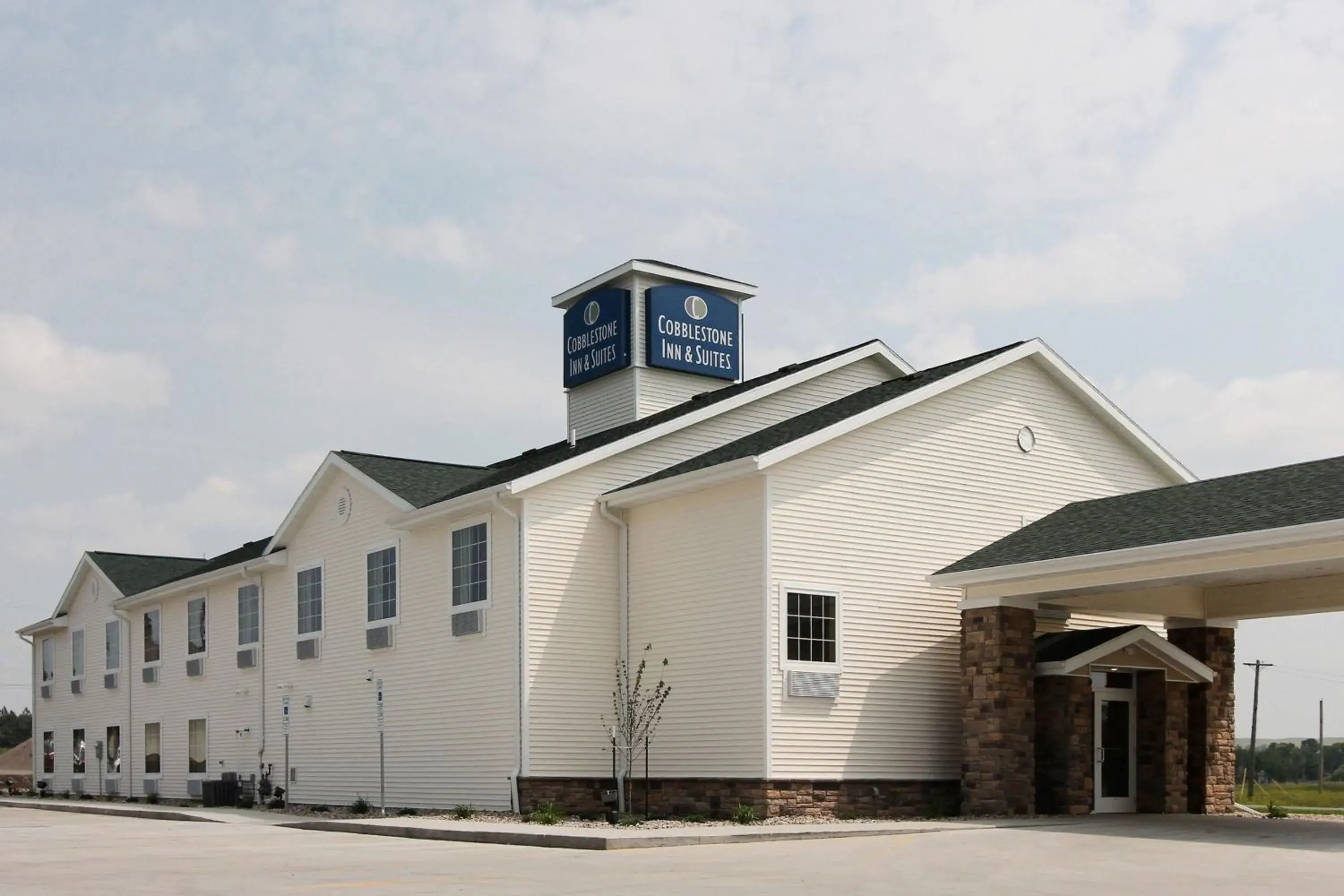 Facade/entrance in Cobblestone Inn & Suites - Linton Facade/entrance in Cobblestone Inn & Suites - Linton