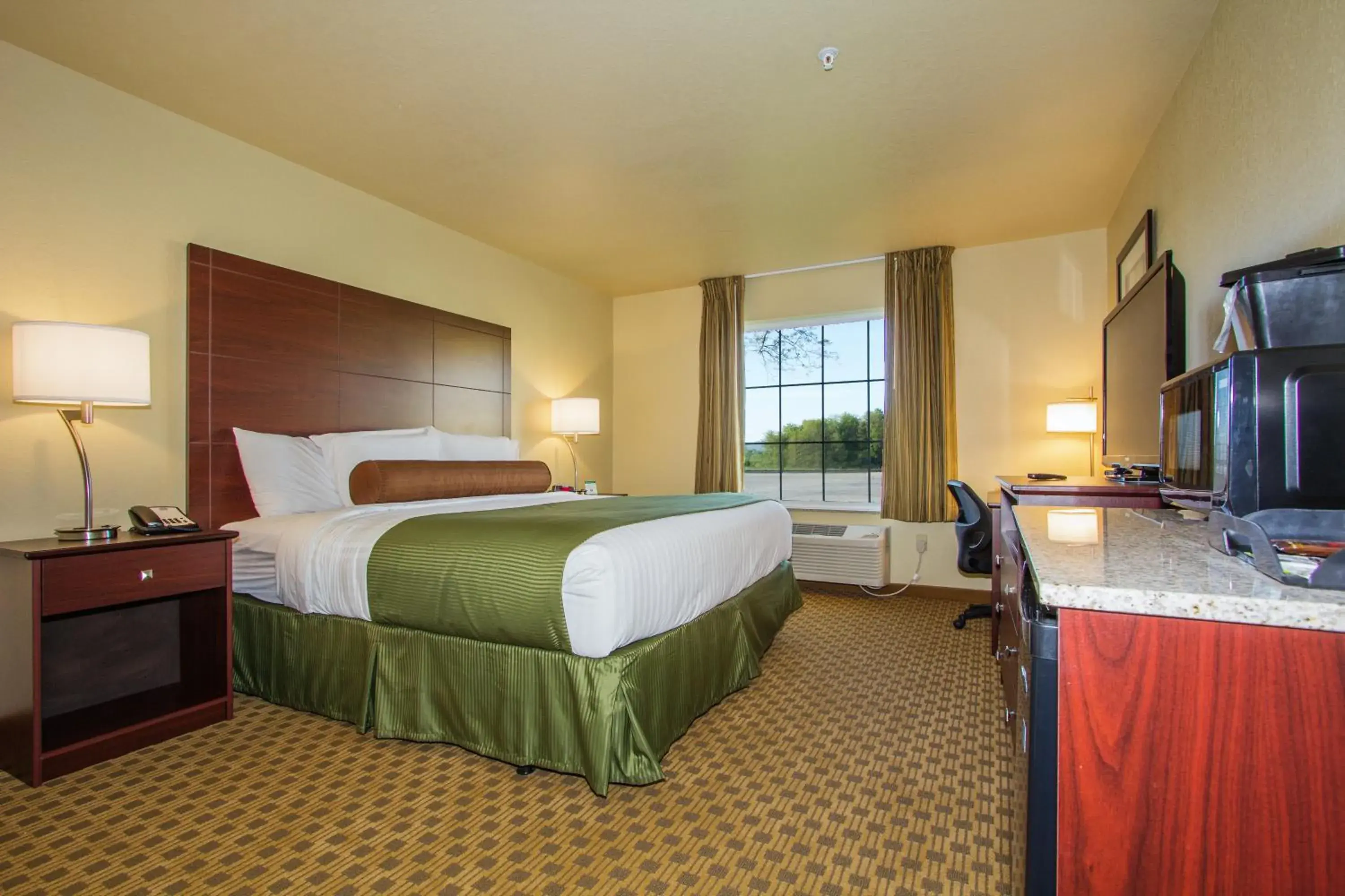 Bed in Cobblestone Inn & Suites - Linton Bed in Cobblestone Inn & Suites - Linton