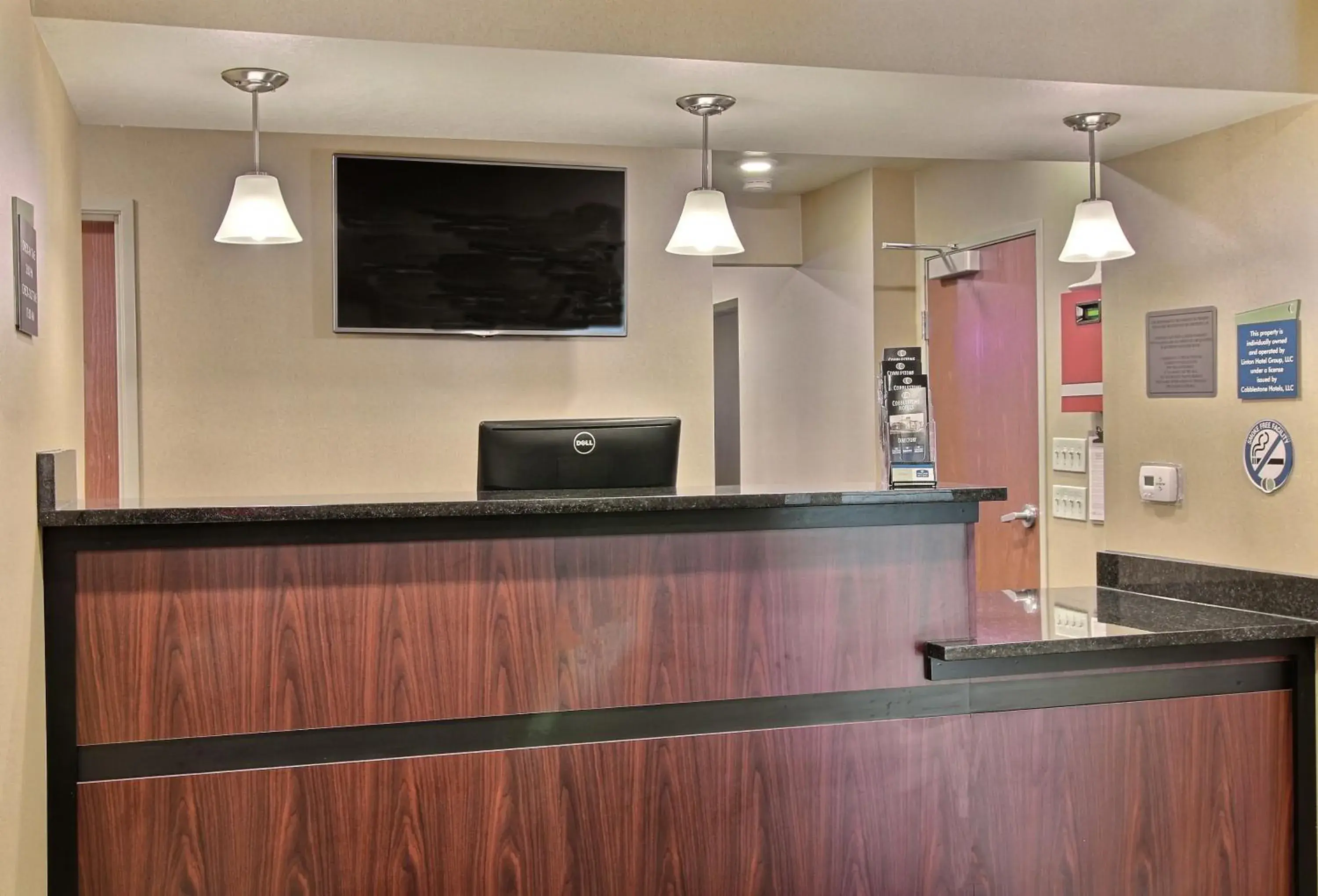 Property building in Cobblestone Inn & Suites - Linton Property building in Cobblestone Inn & Suites - Linton