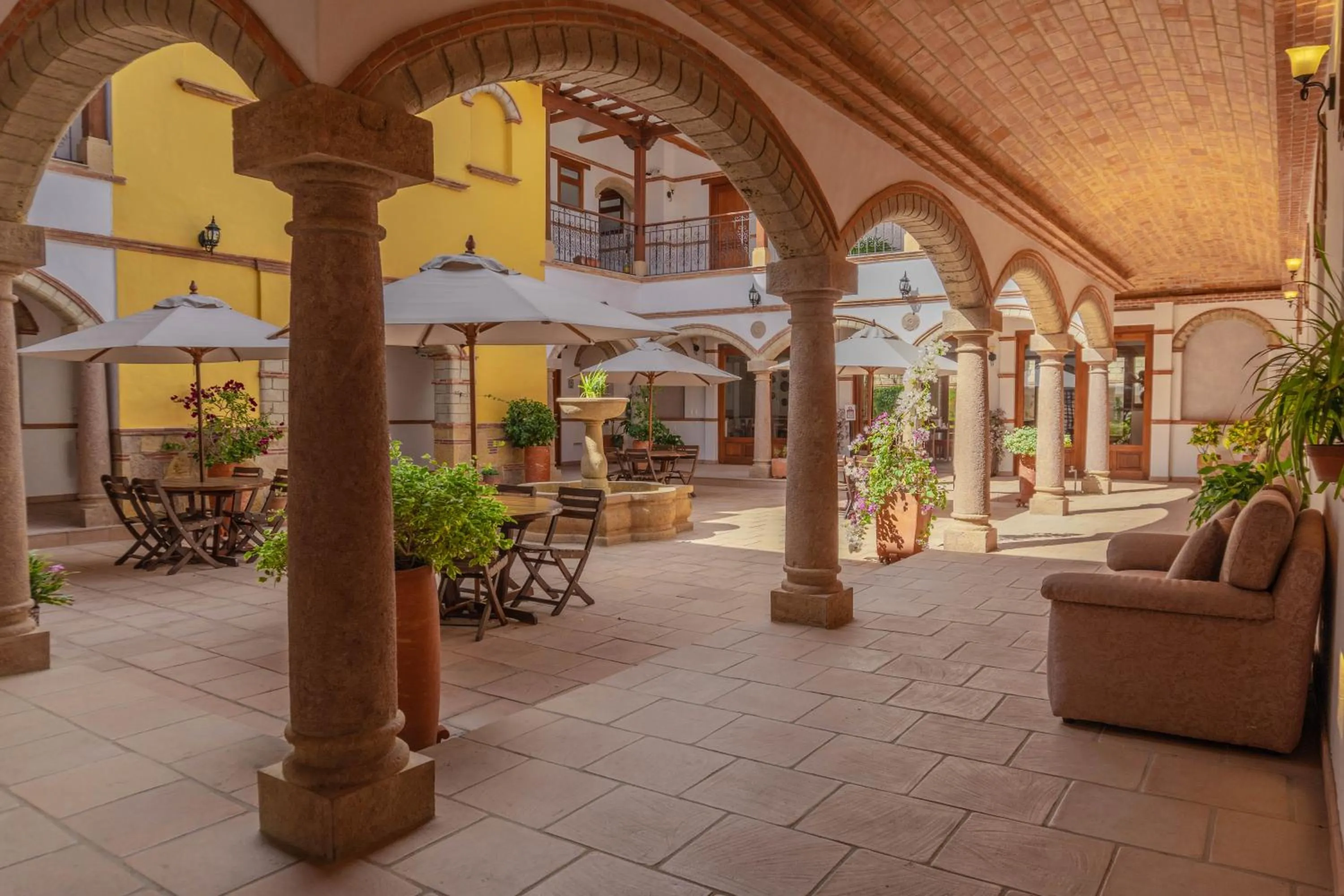 Patio in Maria Bonita Hotel