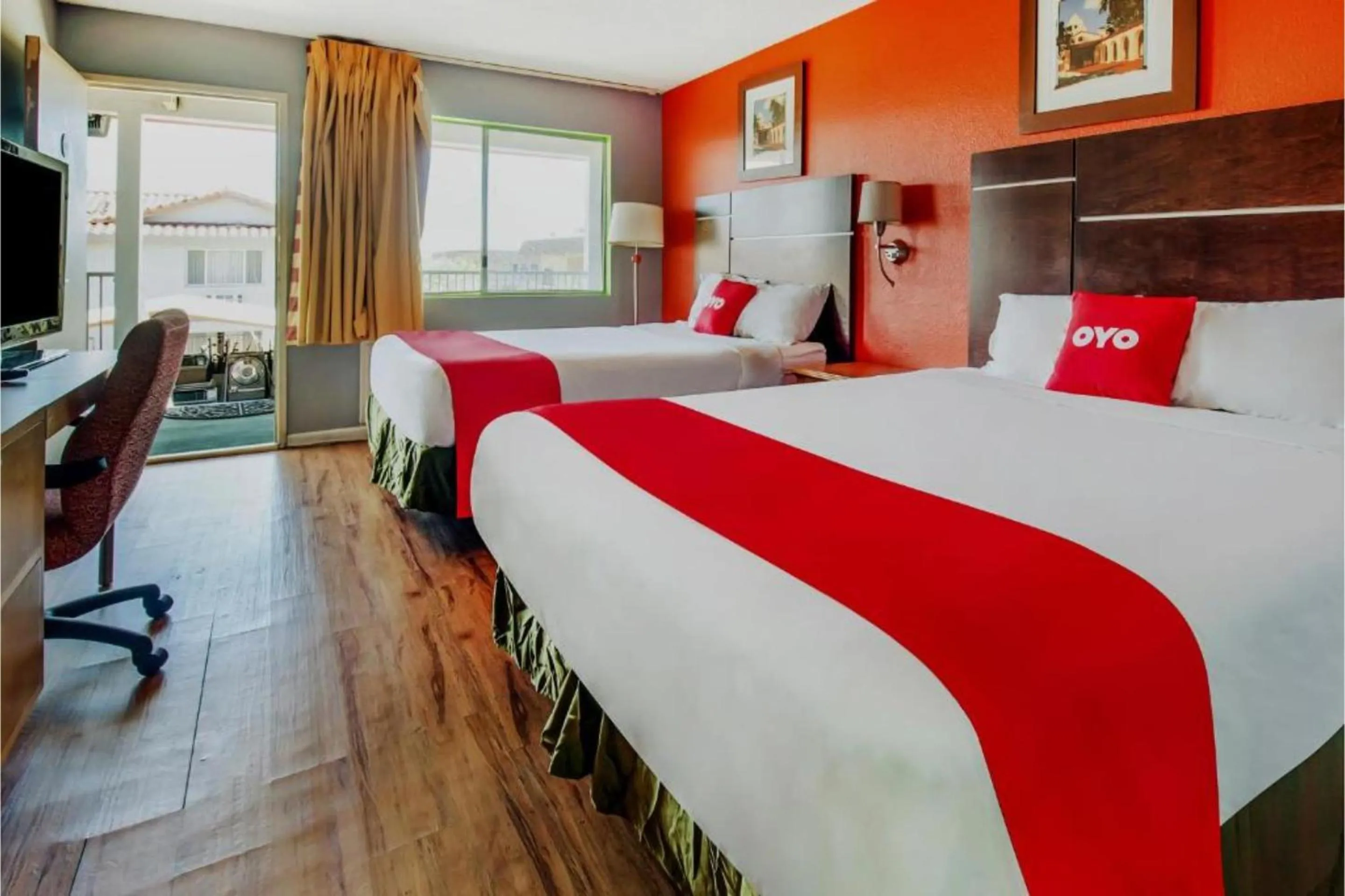 Bedroom, Bed in Hotel Europa Ridgecrest