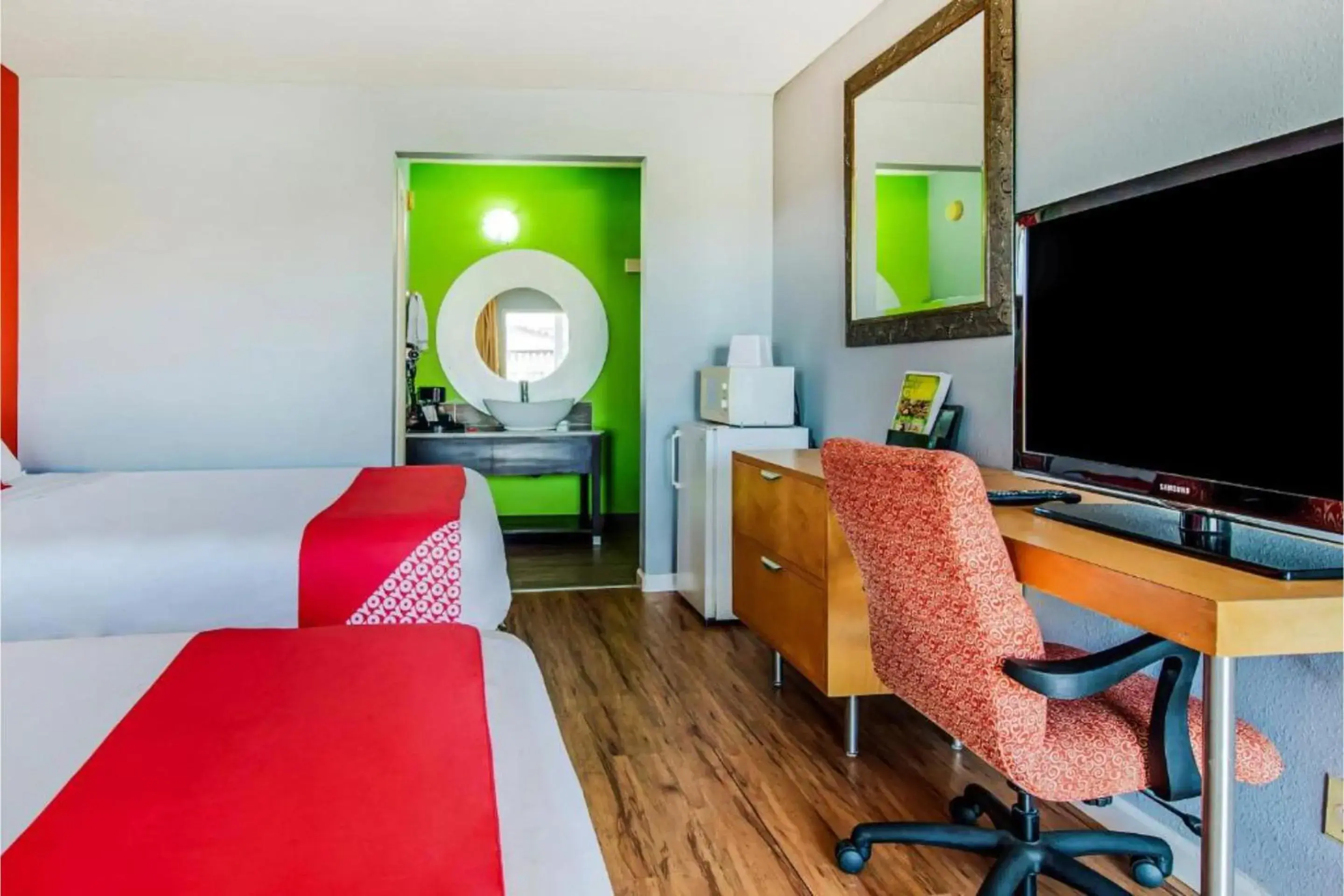 Bedroom, Bed in Hotel Europa Ridgecrest Bedroom, Bed in Hotel Europa Ridgecrest