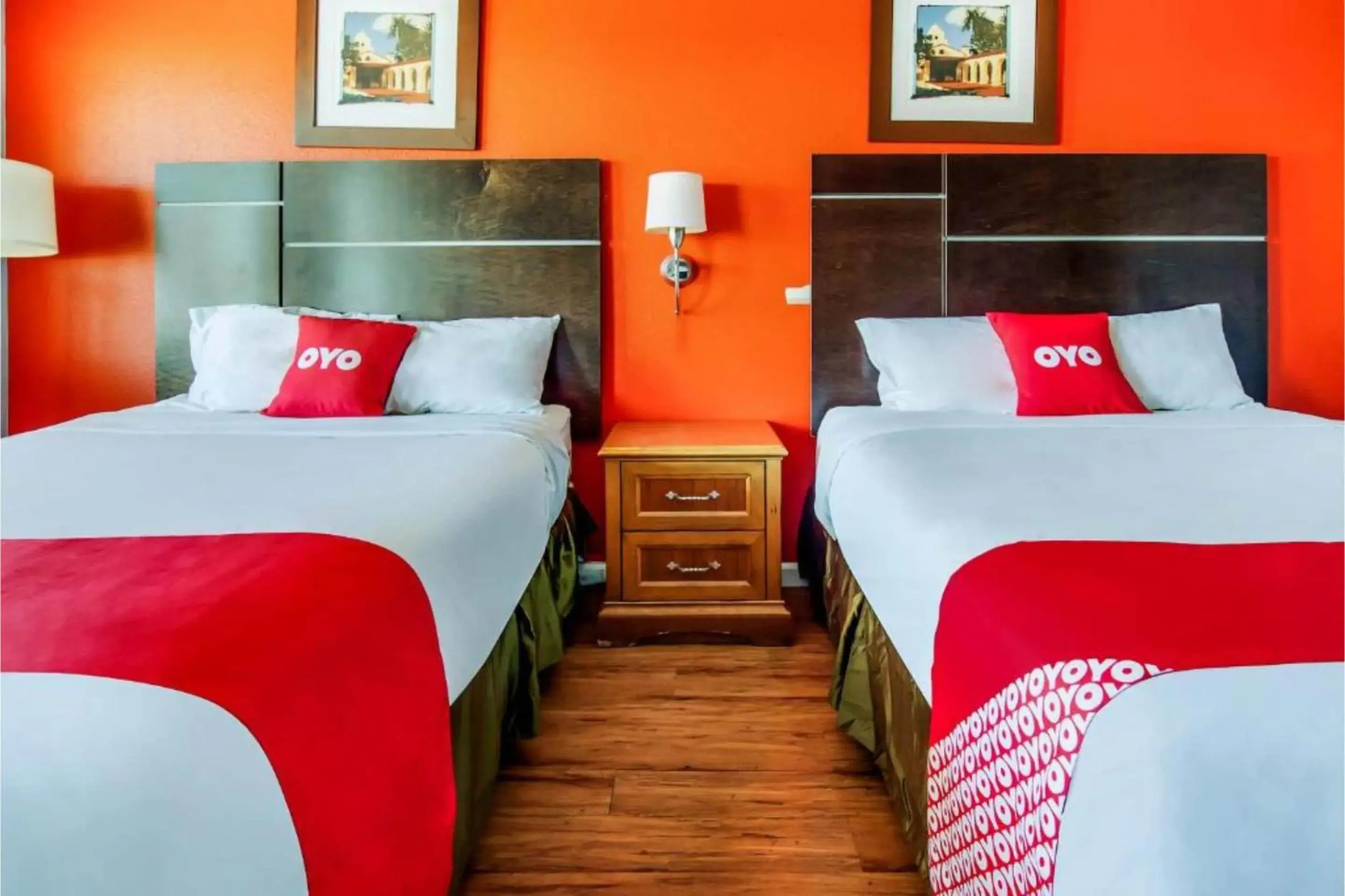 Bedroom, Bed in Hotel Europa Ridgecrest Bedroom, Bed in Hotel Europa Ridgecrest