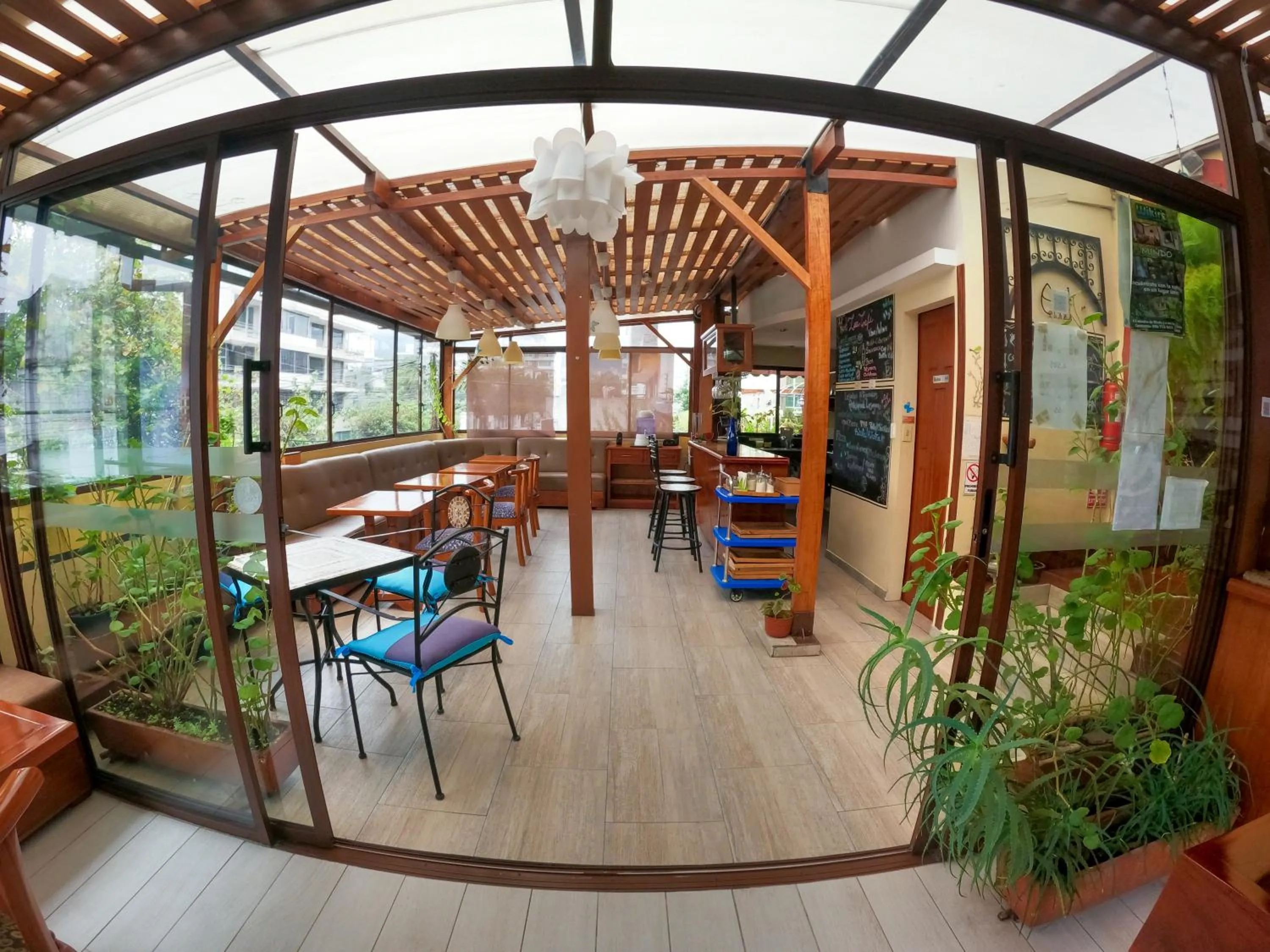 Restaurant/places to eat in ArtPlaza