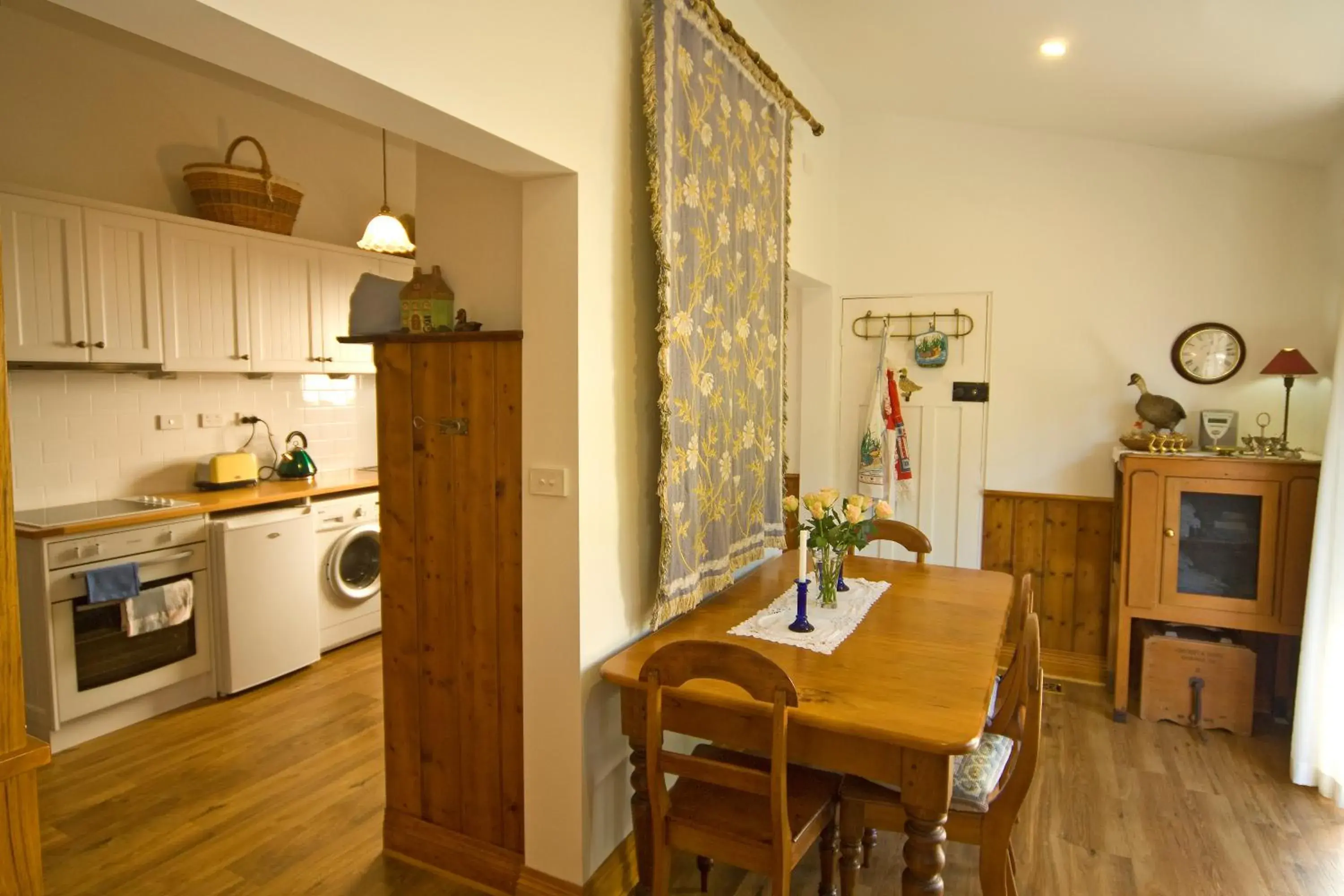 Kitchen or kitchenette in The Duck House Kitchen or kitchenette in The Duck House