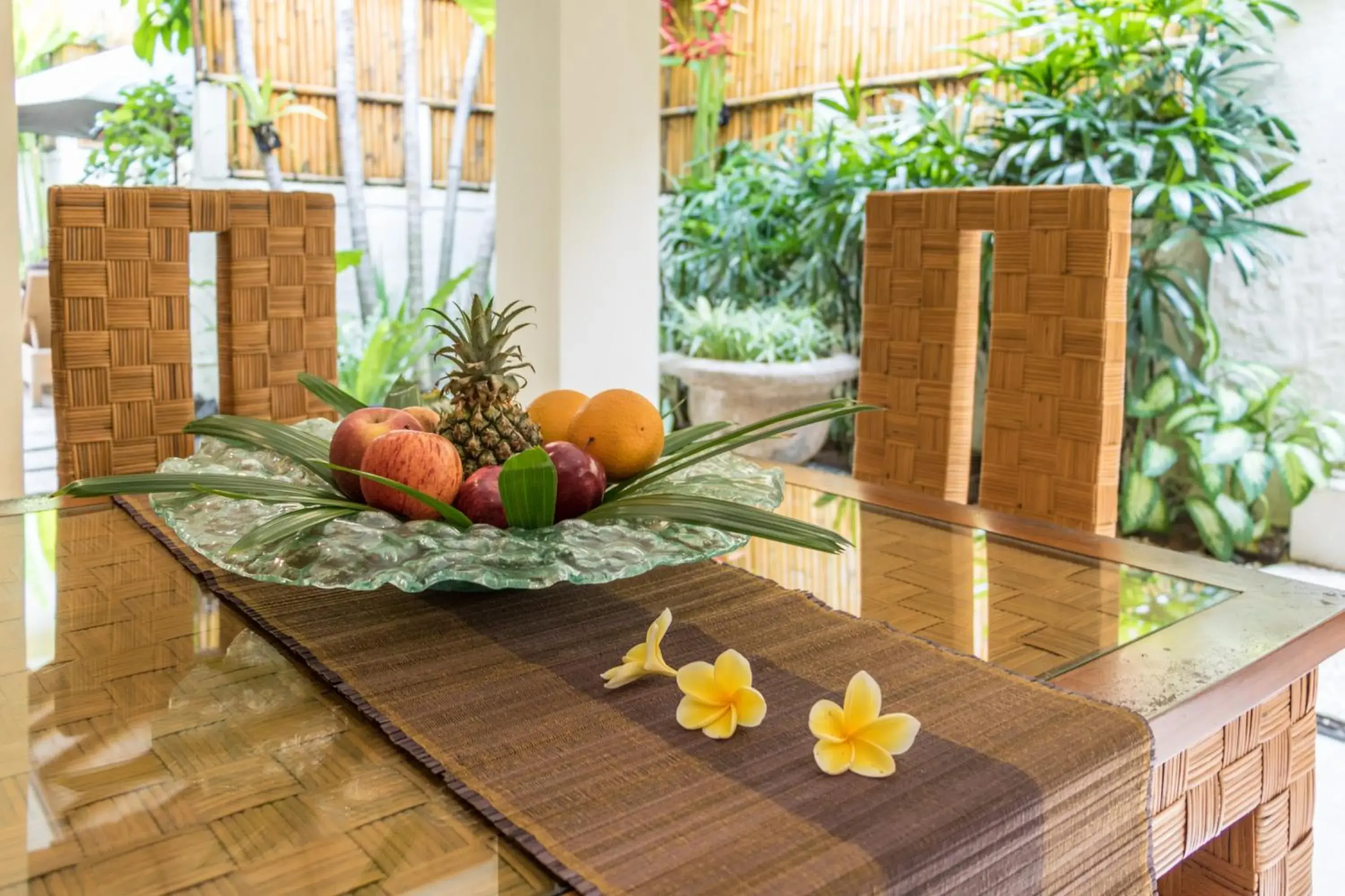 Food and drinks in Villa Seriska Seminyak Food and drinks in Villa Seriska Seminyak