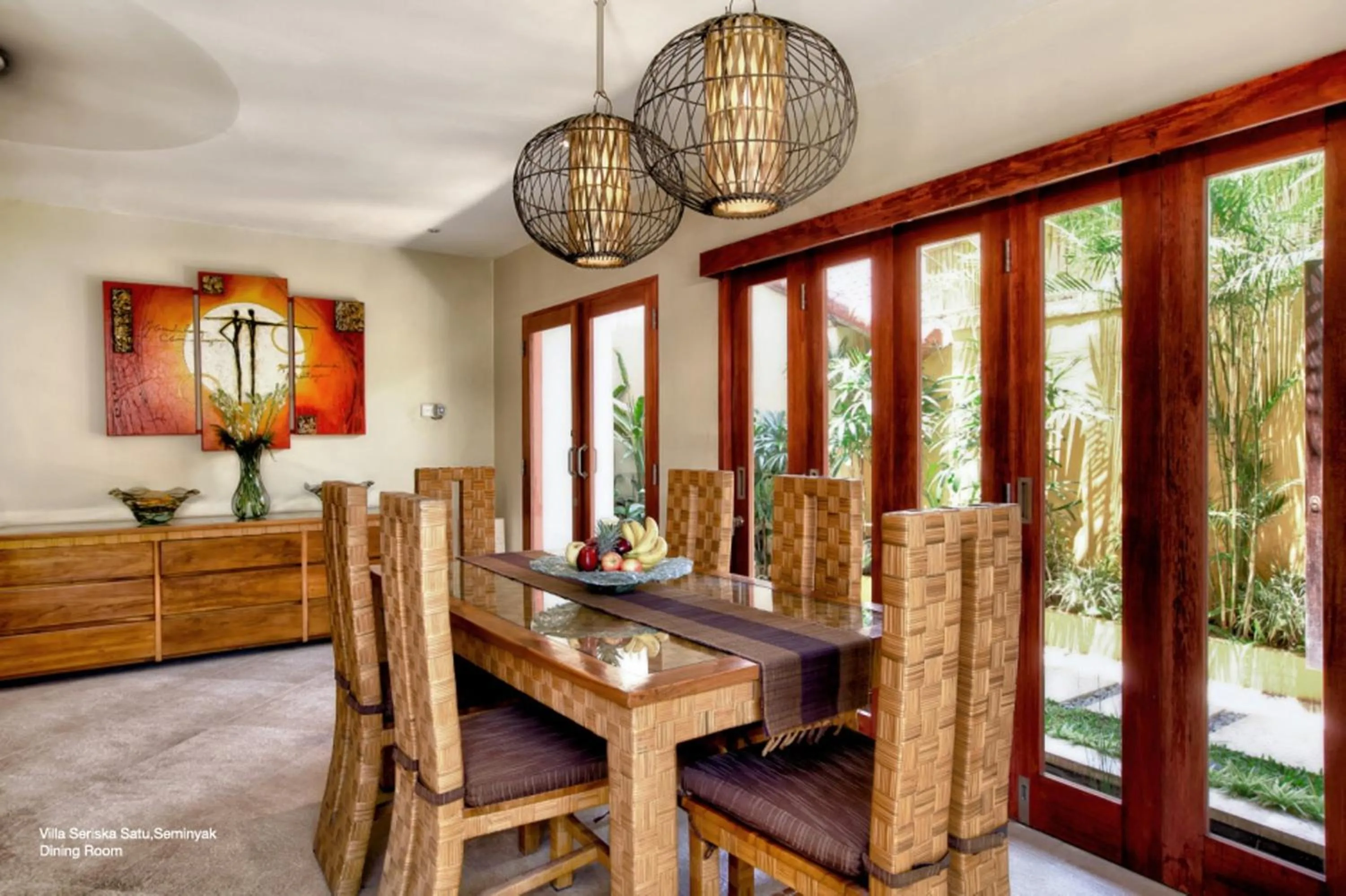 Communal lounge/ TV room in Villa Seriska Seminyak