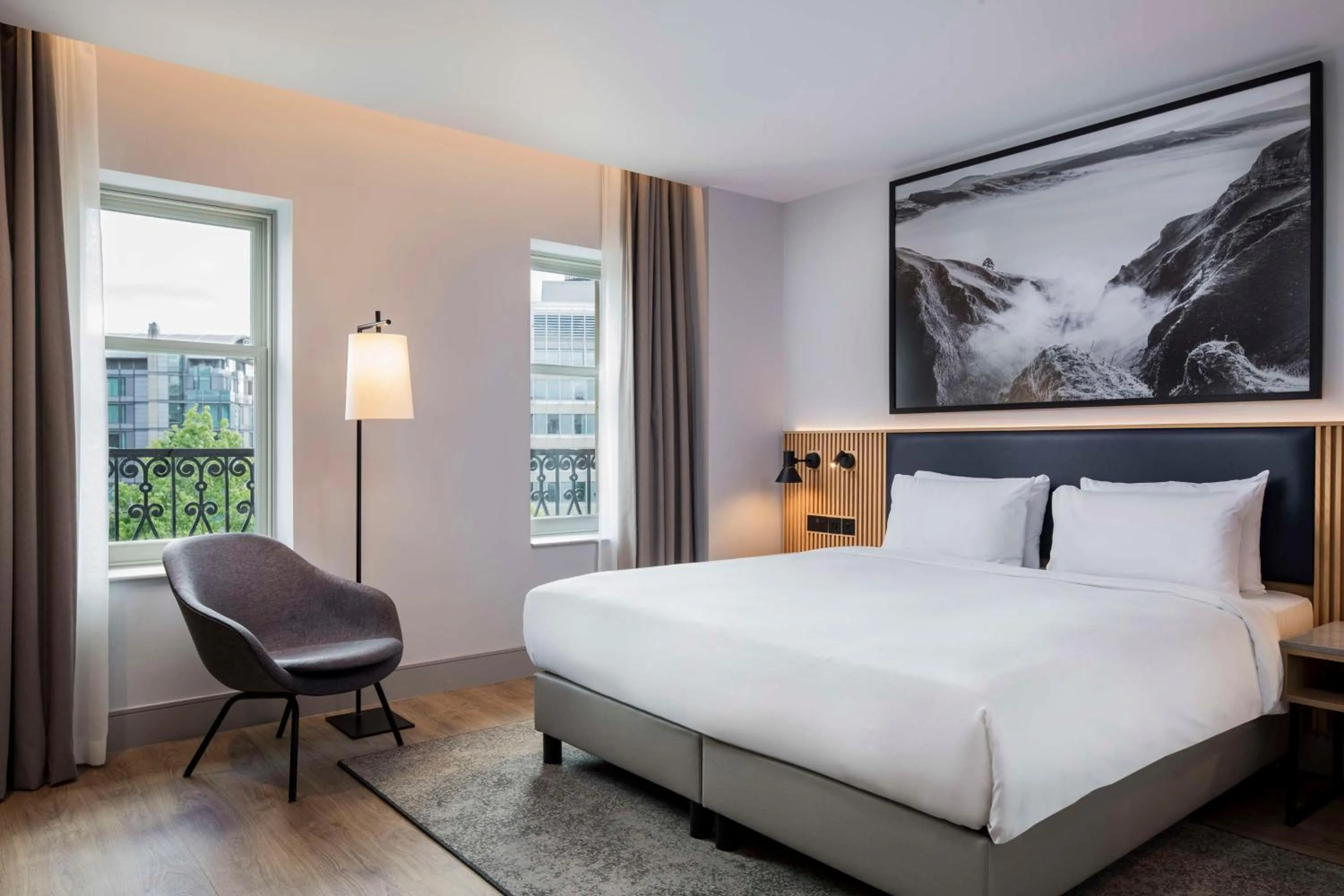 Bedroom, Bed in Radisson Blu Hotel, Sheffield