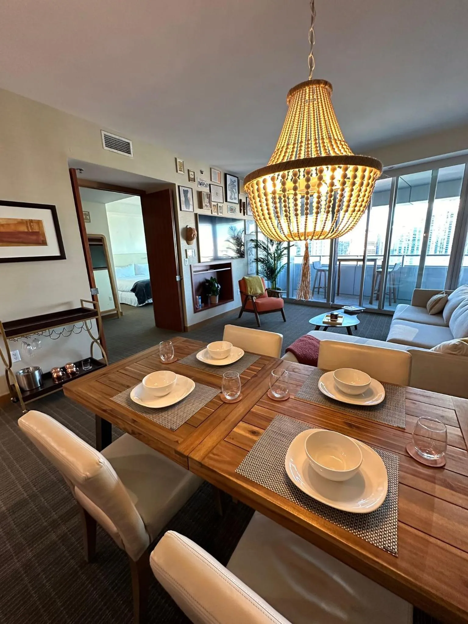 One-Bedroom Apartment with View in Brickell Arch Residences Free Parking by Palermo Home Miami