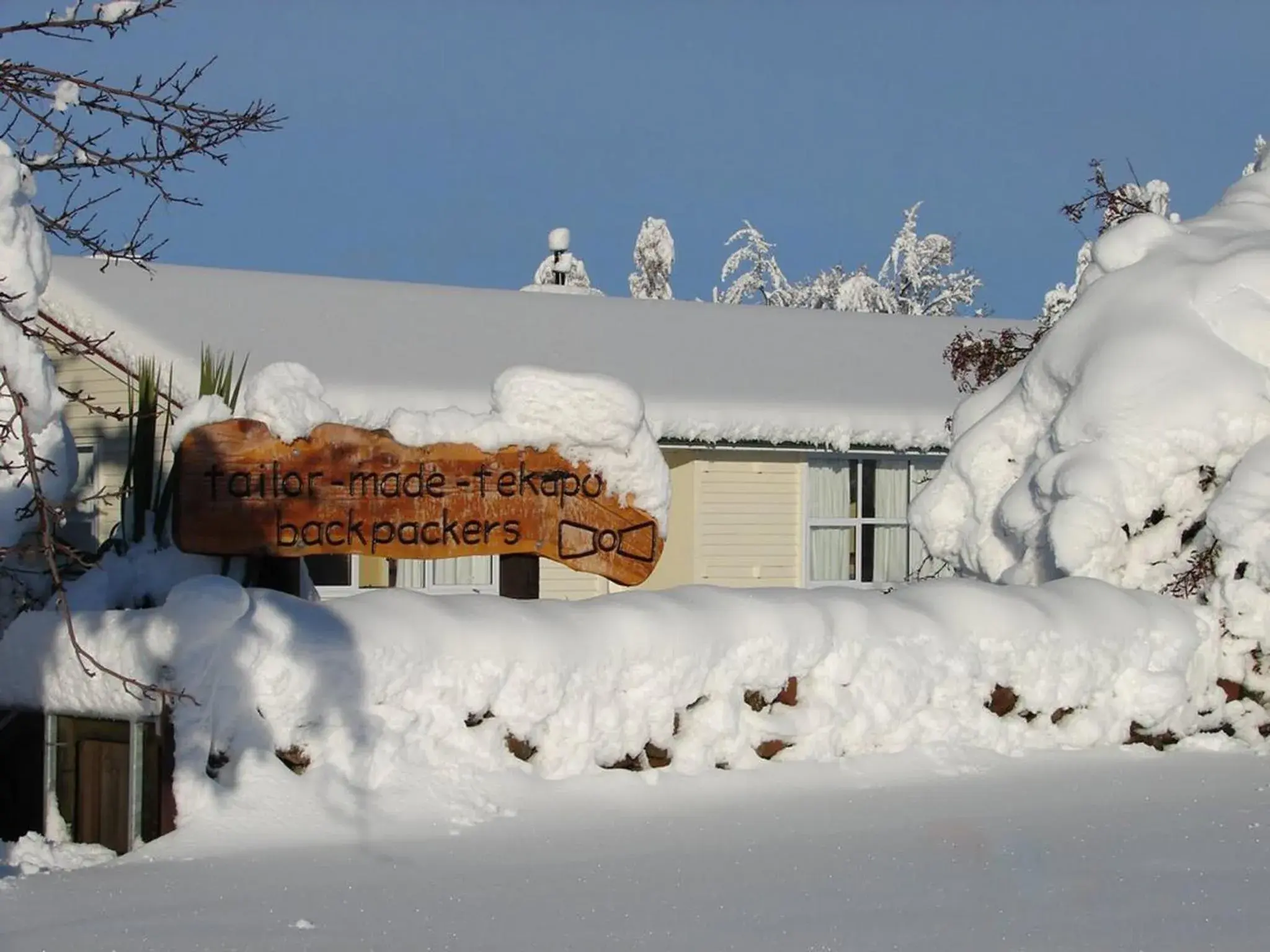 Twin Room with Shared Bathroom in Tailor Made Tekapo Accommodation - Hostel Twin Room with Shared Bathroom in Tailor Made Tekapo Accommodation - Hostel