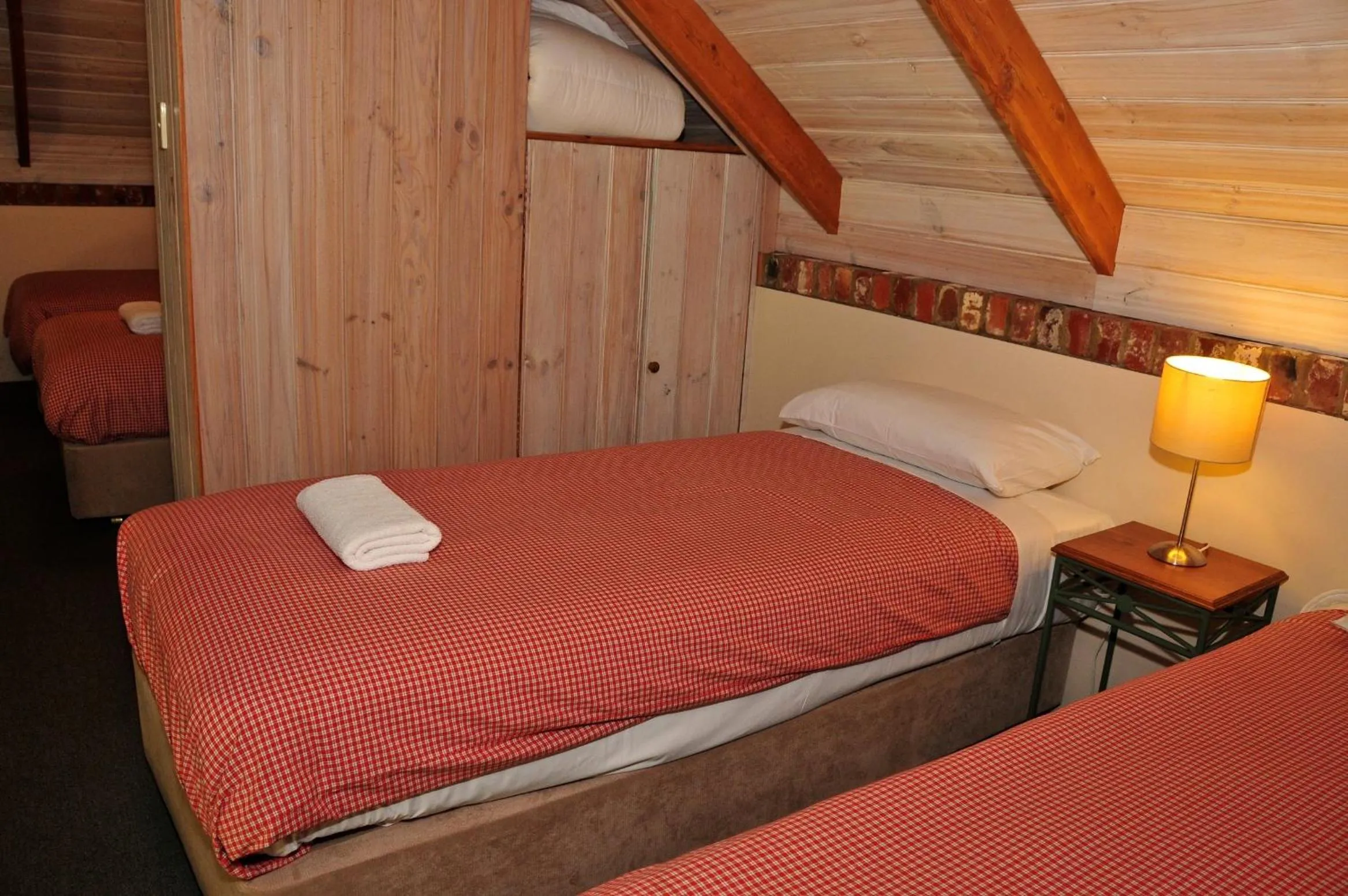 Bedroom, Bed in Waterfall Cottages