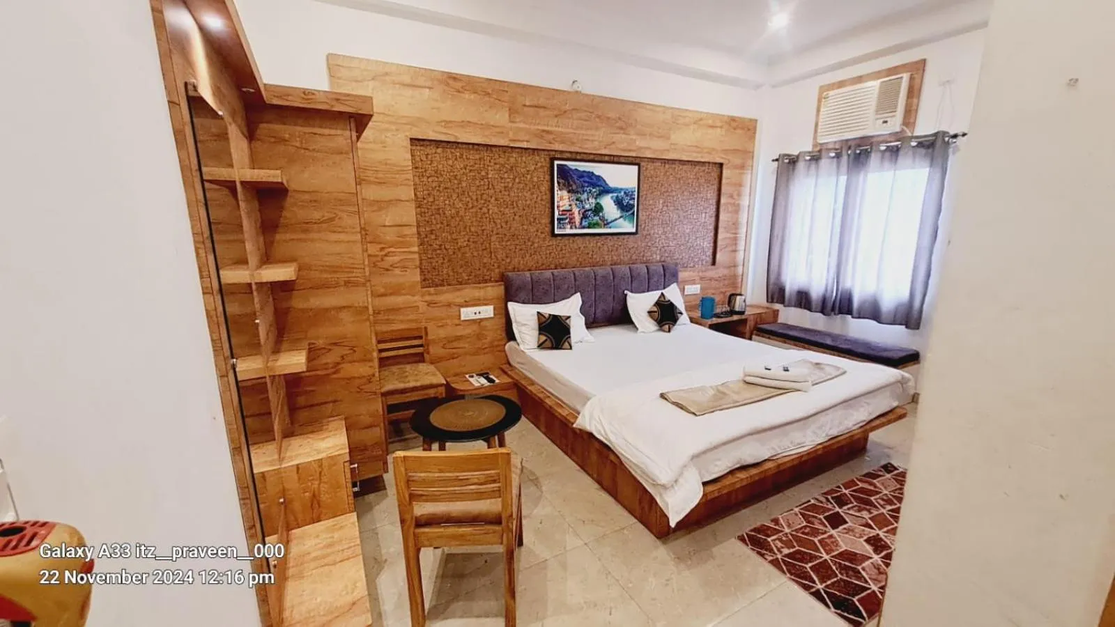 Bedroom, Bed in Khushi Paying Guest House