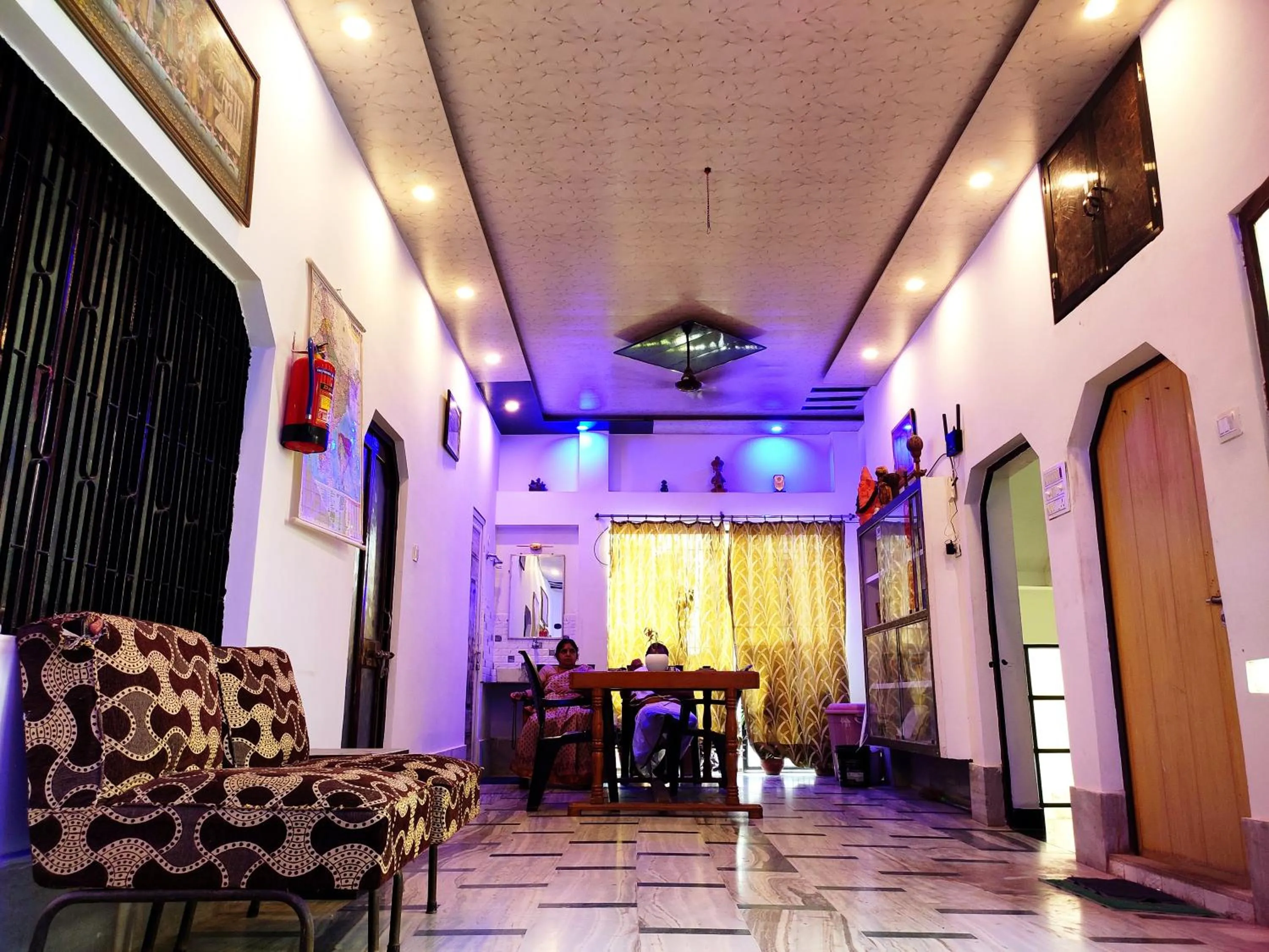 Lobby or reception in Khushi Paying Guest House