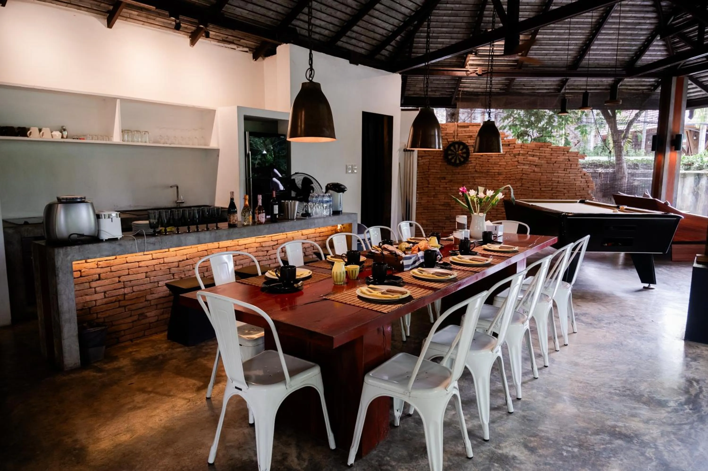 Kitchen or kitchenette in Tolani Southgate Villa Chiang Mai