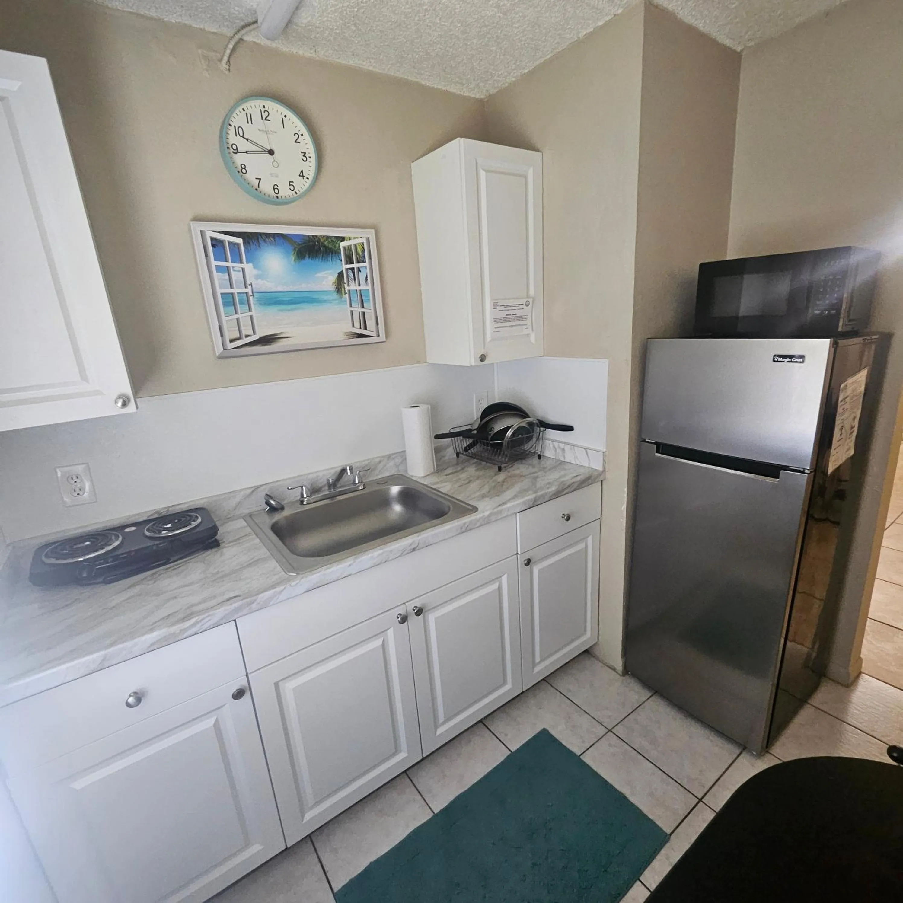 Sebastian Gardens Inn & Suites