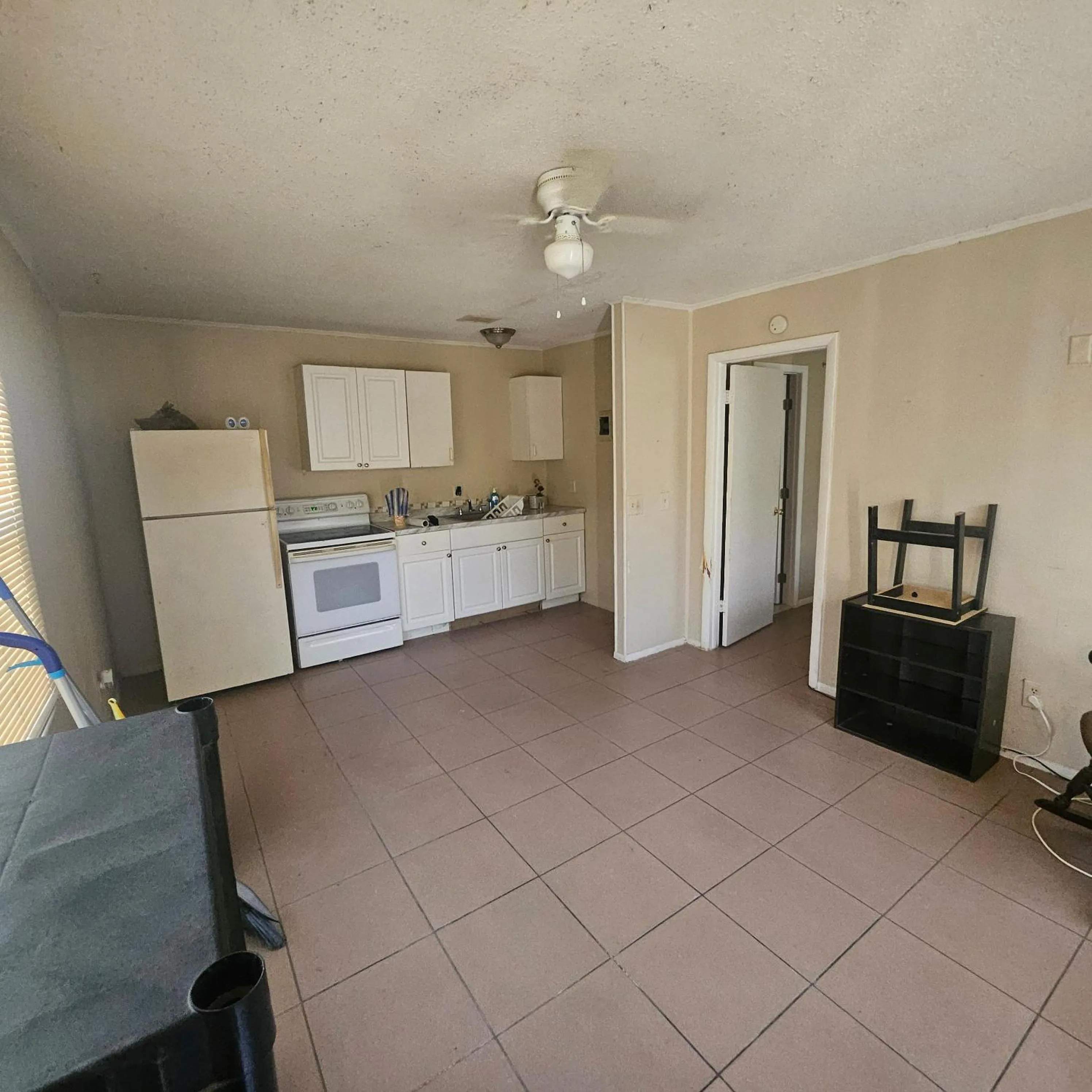 Sebastian Gardens Inn & Suites