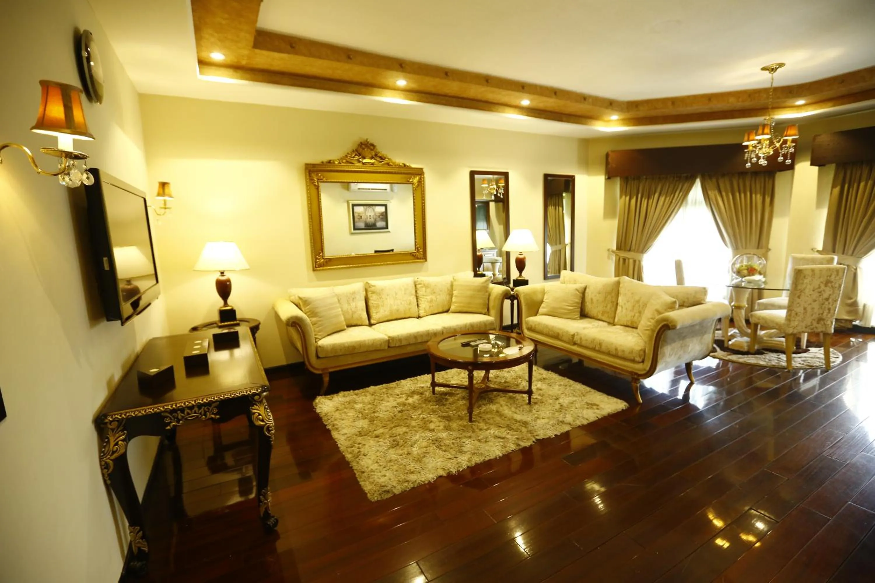 Seating area in Bahria Grand Hotel & Resort