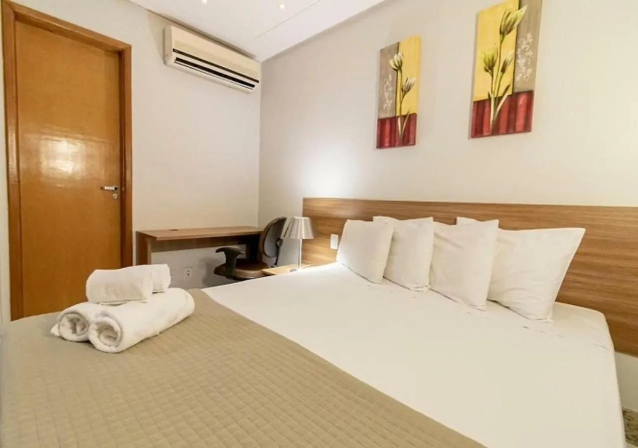 Bedroom, Bed in Sun Square Suítes Hotel By Lual