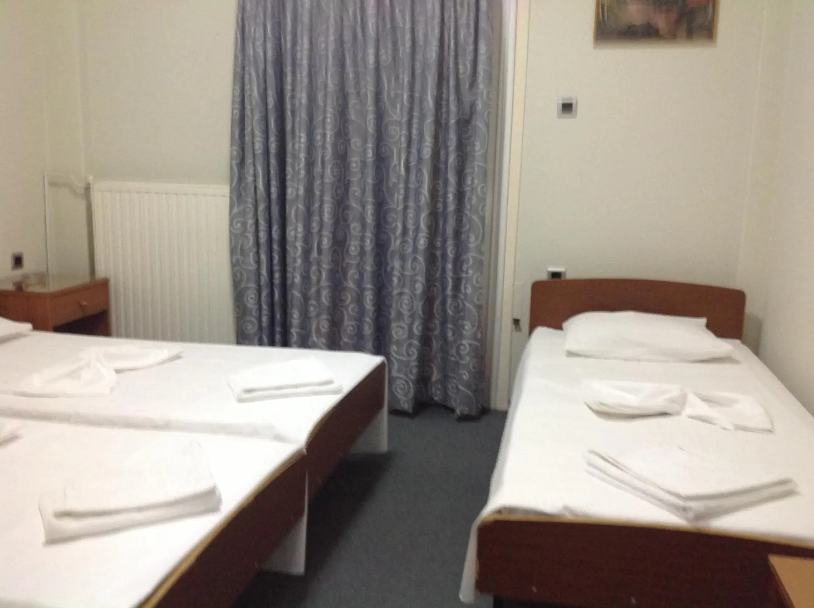 Triple Room in Morfeas Hotel Triple Room in Morfeas Hotel