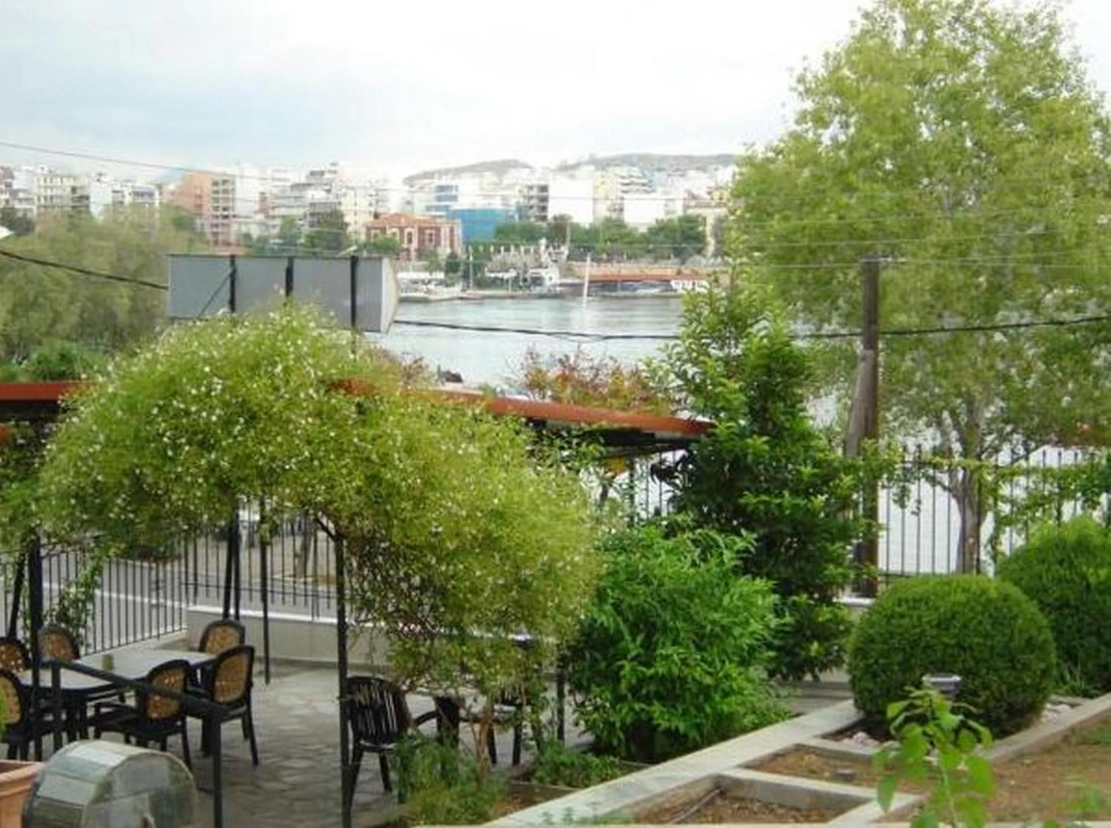 Garden in Morfeas Hotel