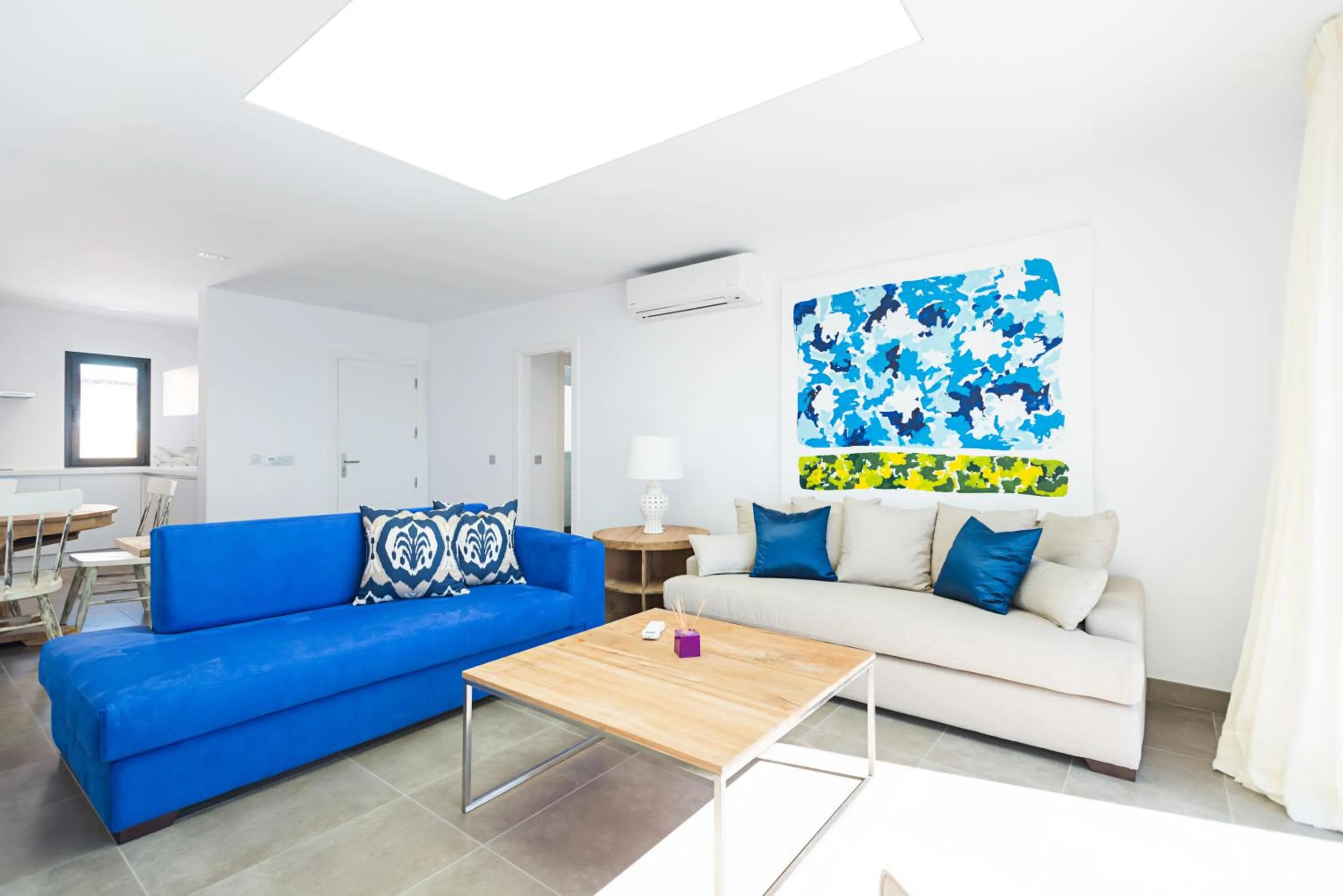 Living room in Altos de la Gloria Beach Apartments