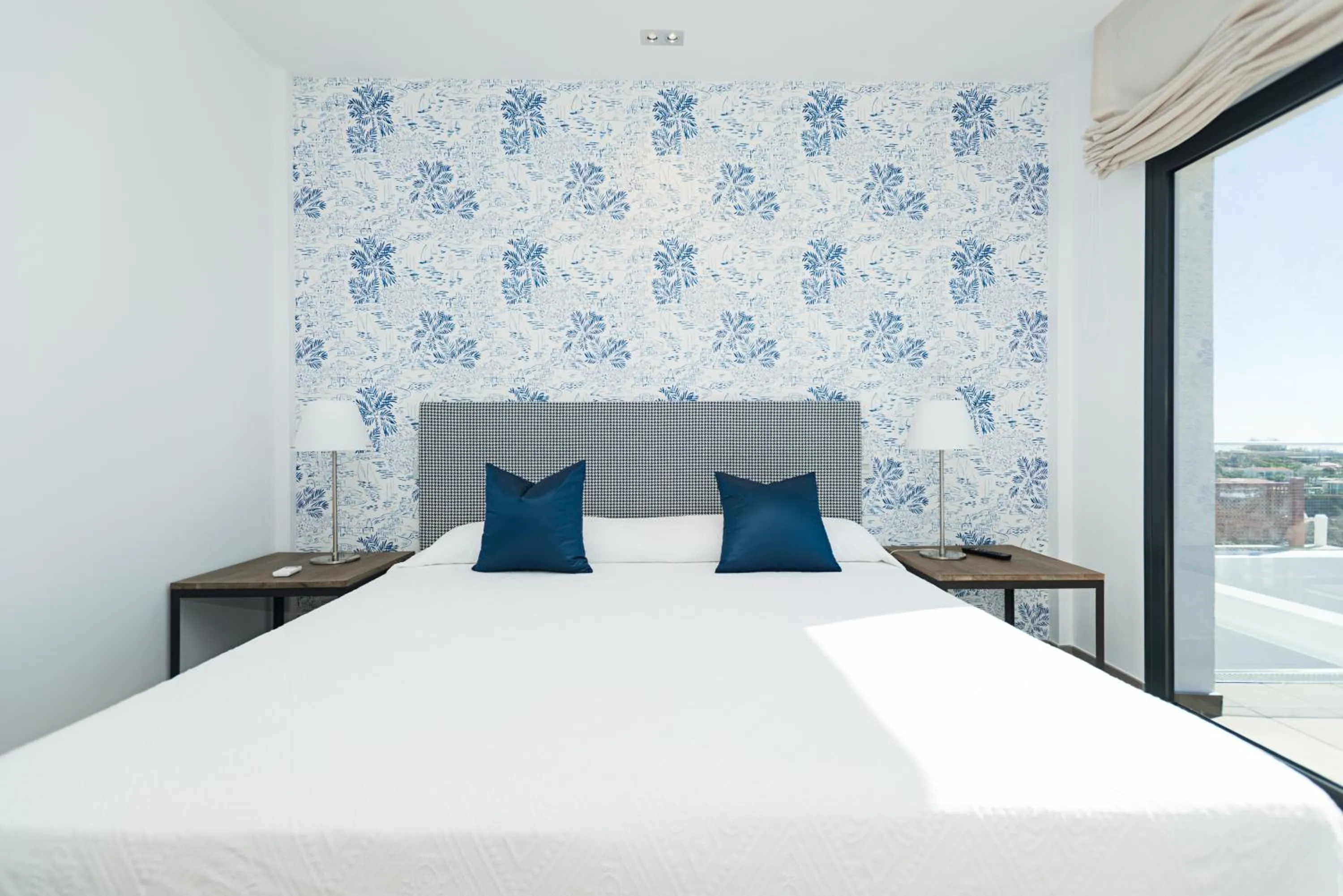 Bedroom, Bed in Altos de la Gloria Beach Apartments